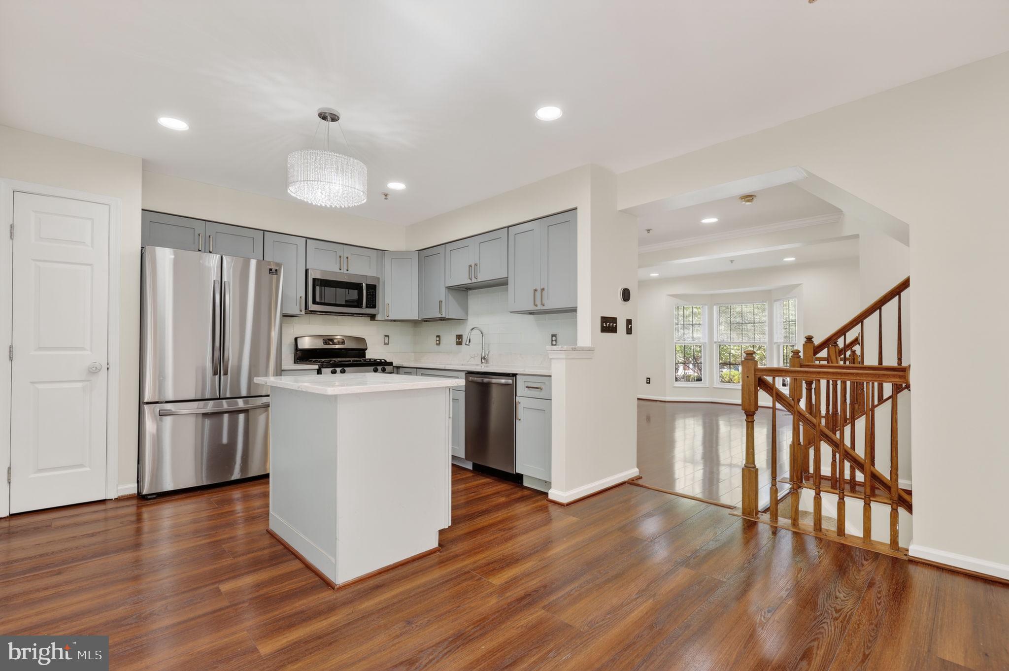 RUSSETT - Residential