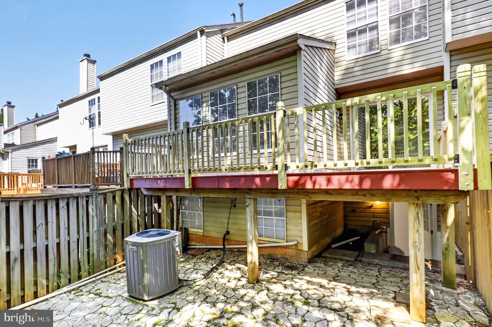 RUSSETT - Residential