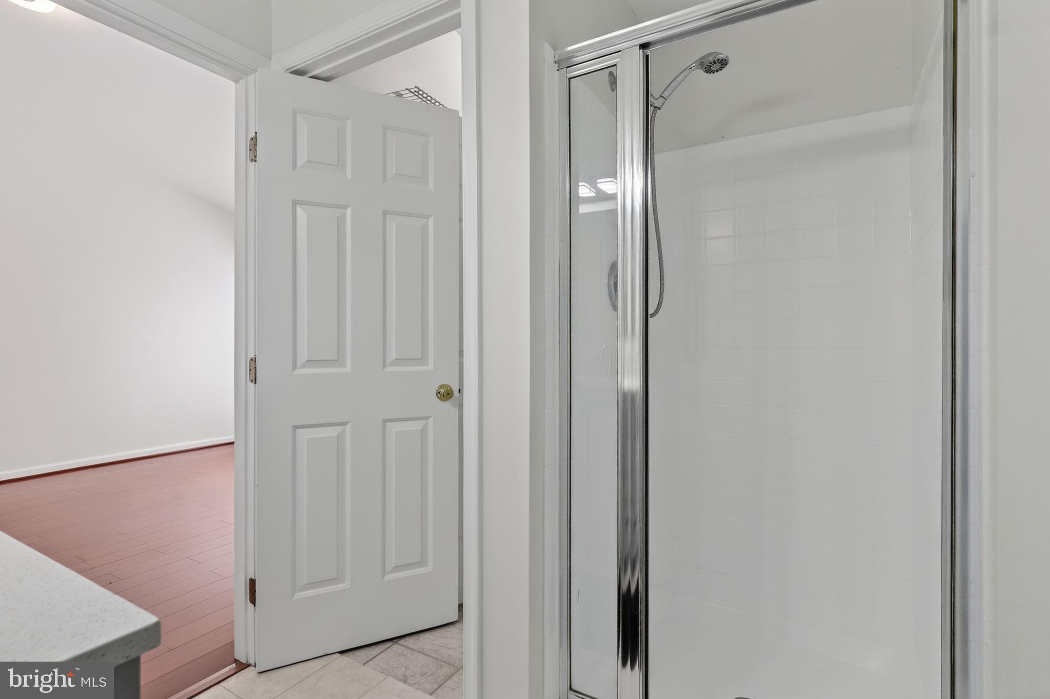 RUSSETT - Residential