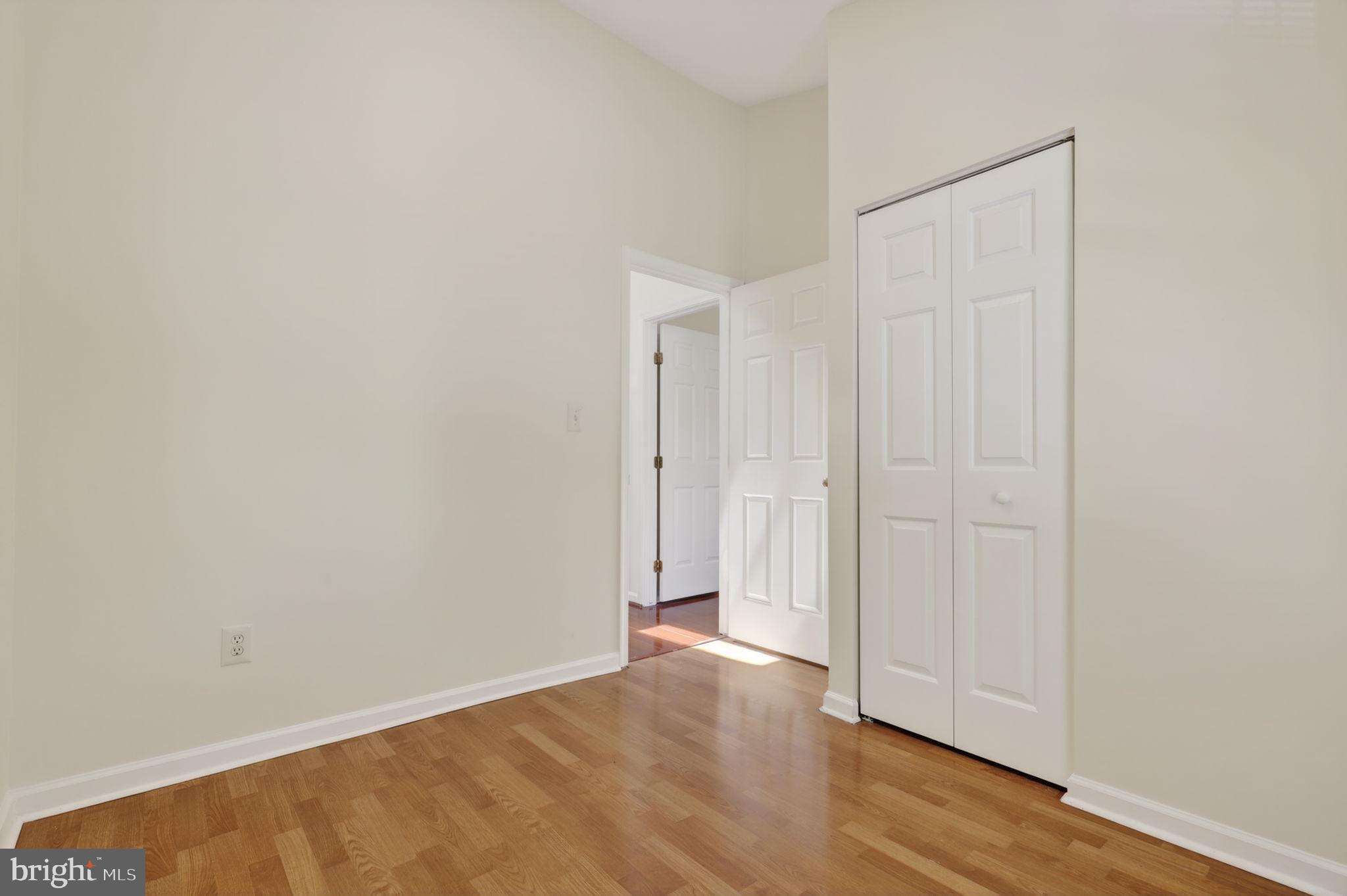 RUSSETT - Residential
