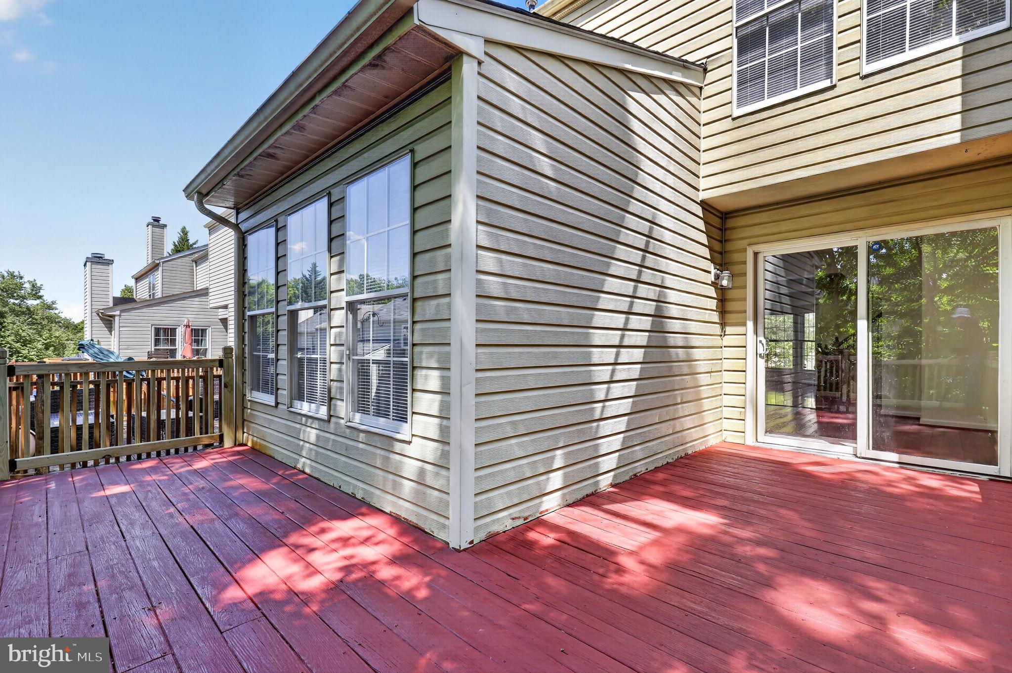 RUSSETT - Residential