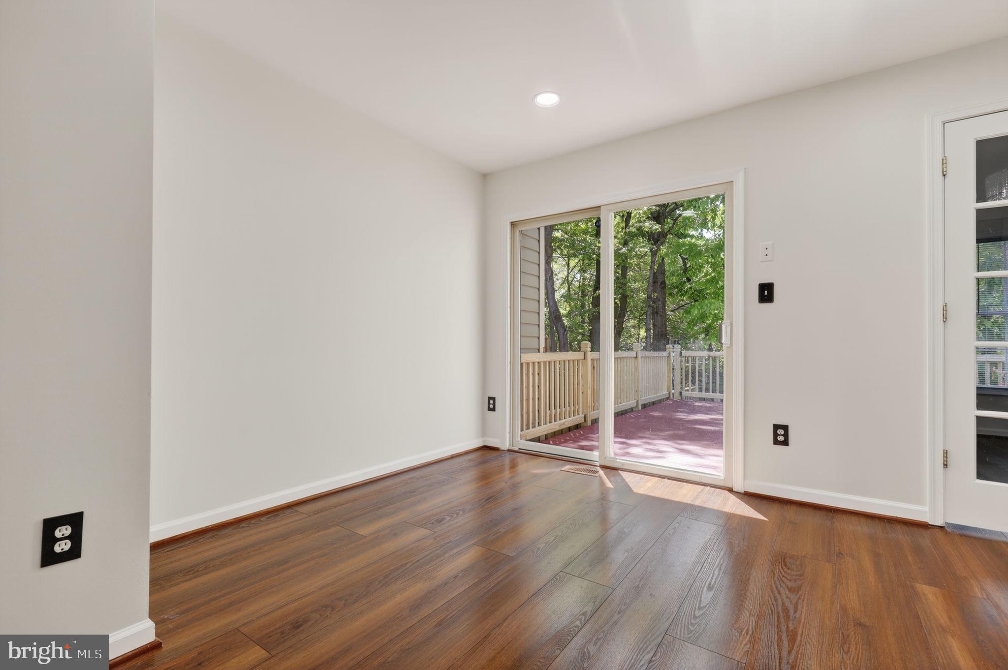 RUSSETT - Residential