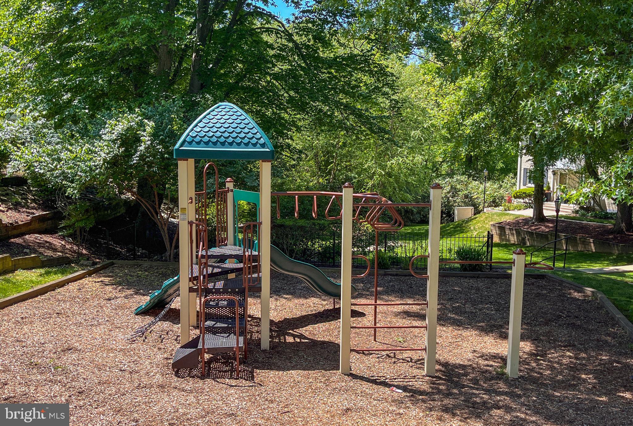 RUSSETT - Residential