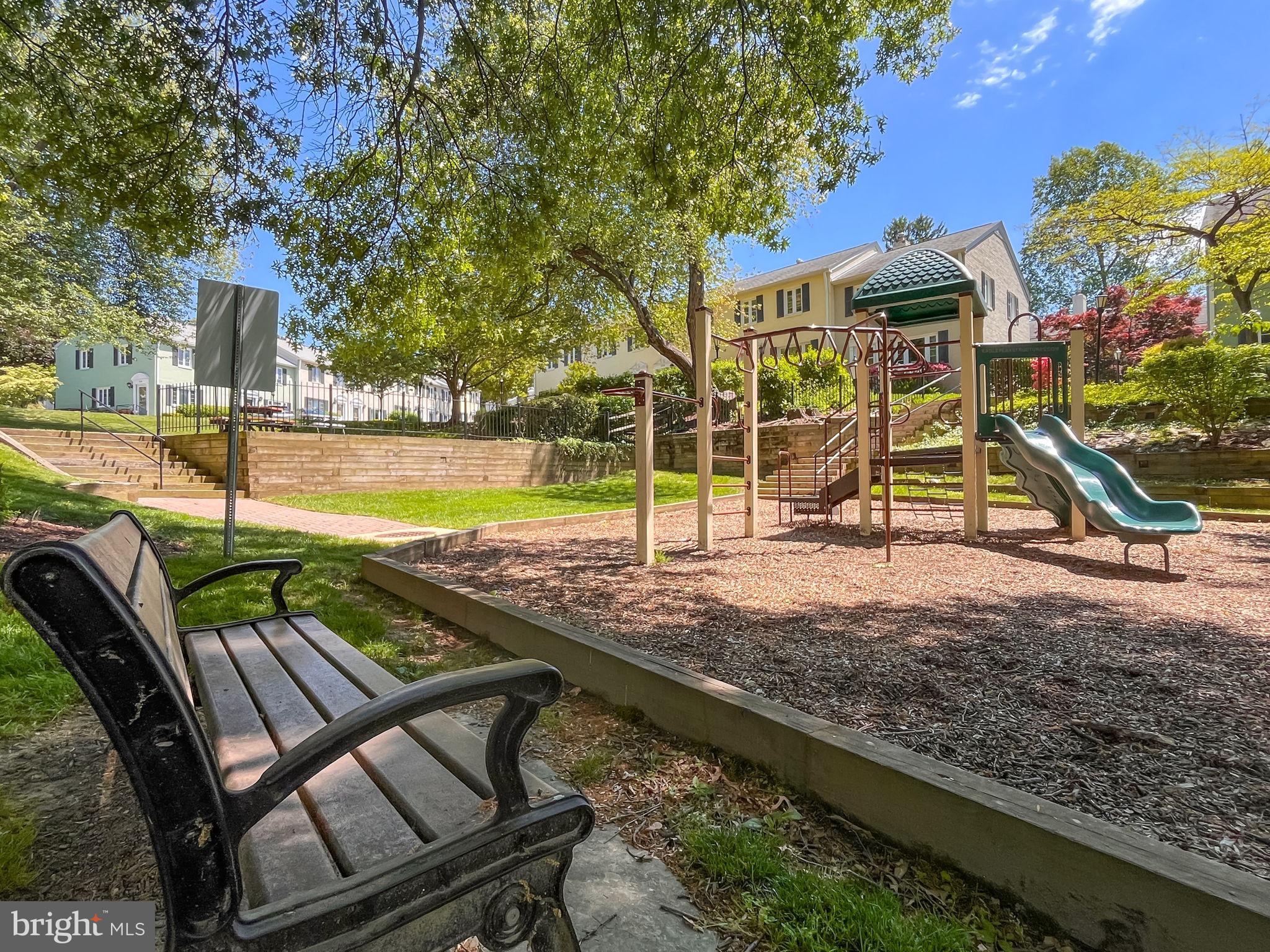 RUSSETT - Residential