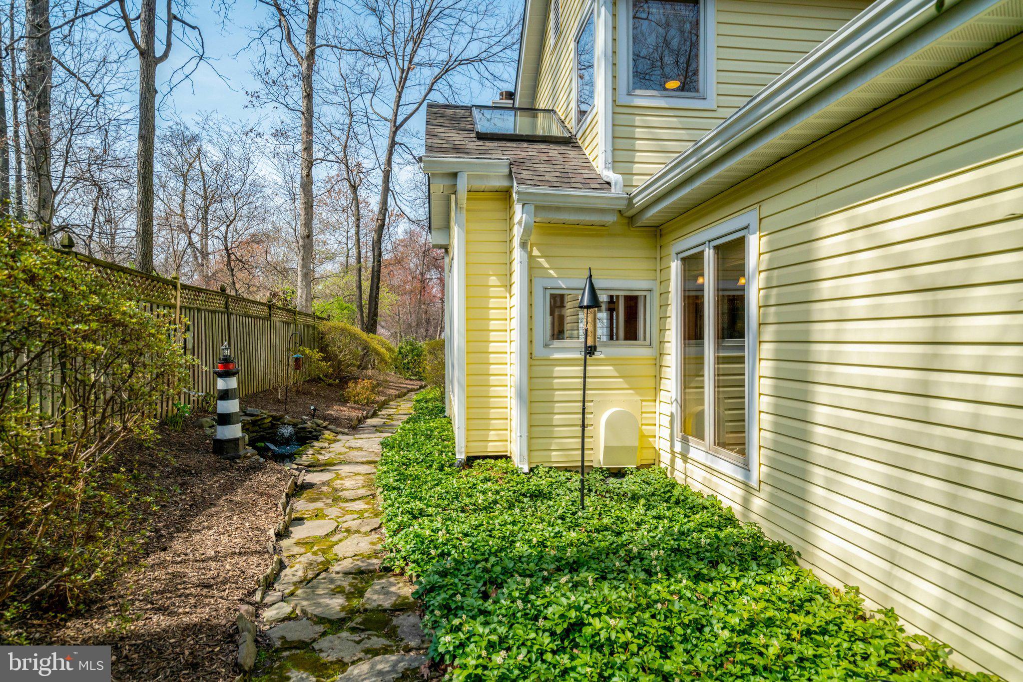 BROADMONT - Residential