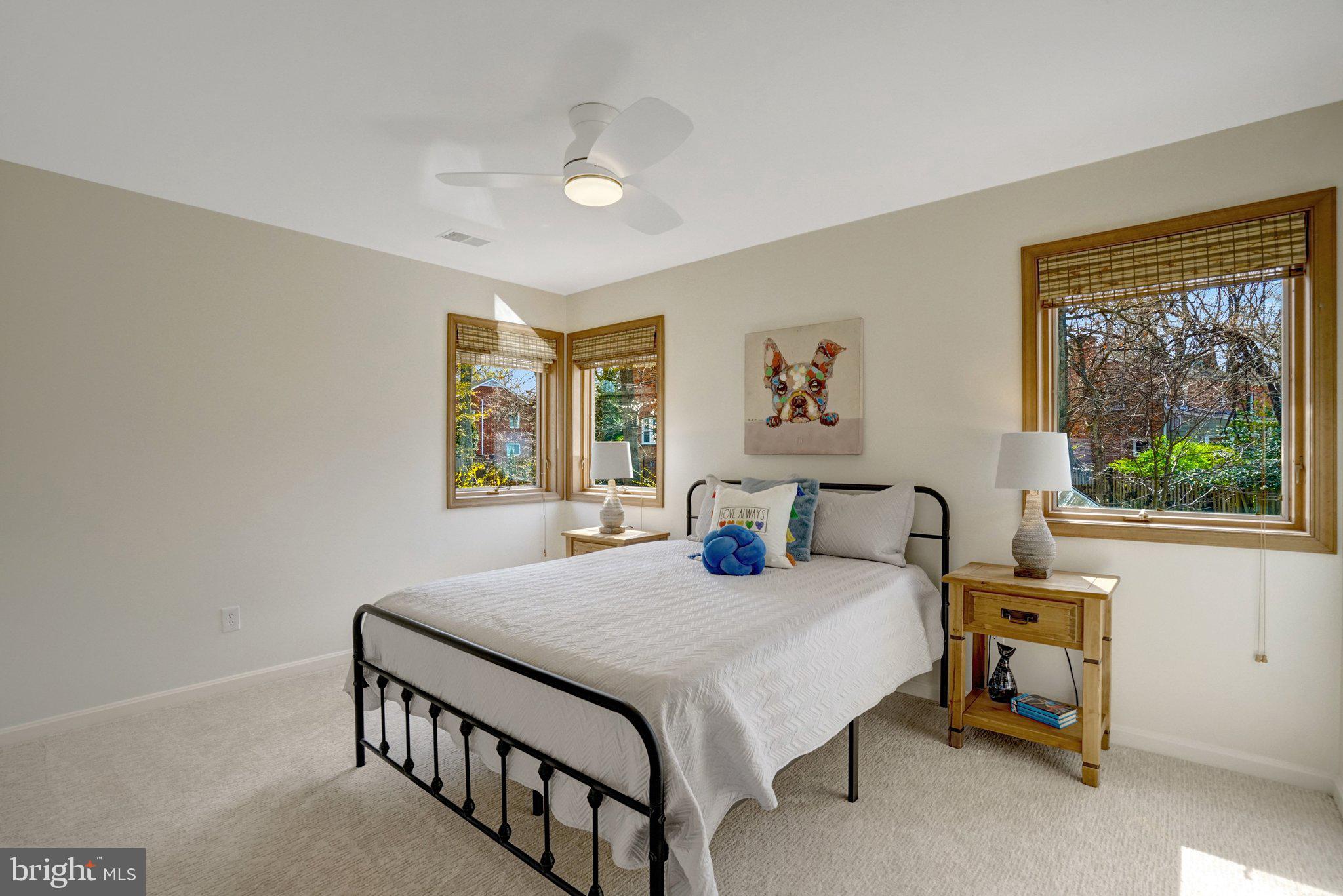 BROADMONT - Residential