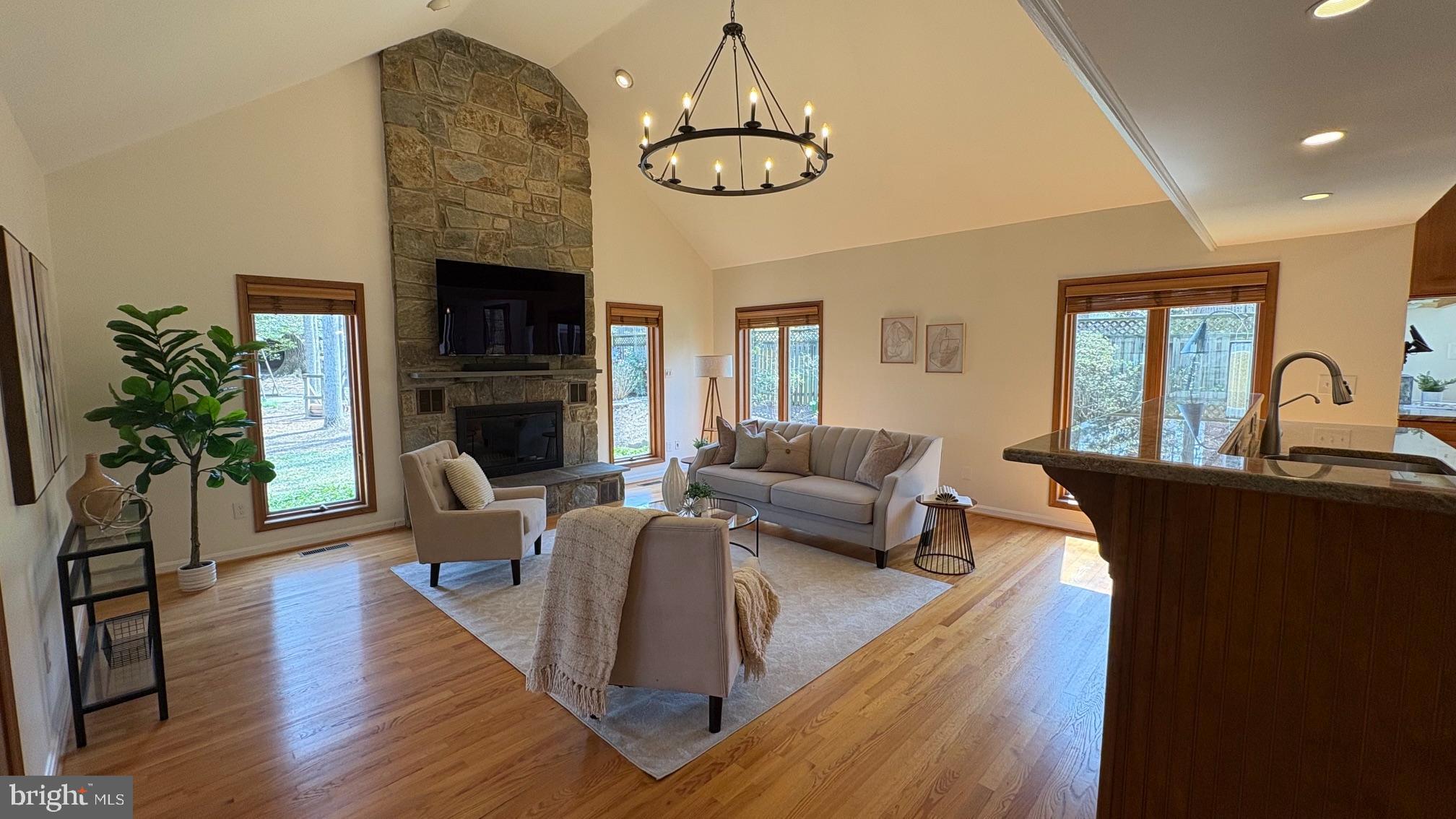 BROADMONT - Residential