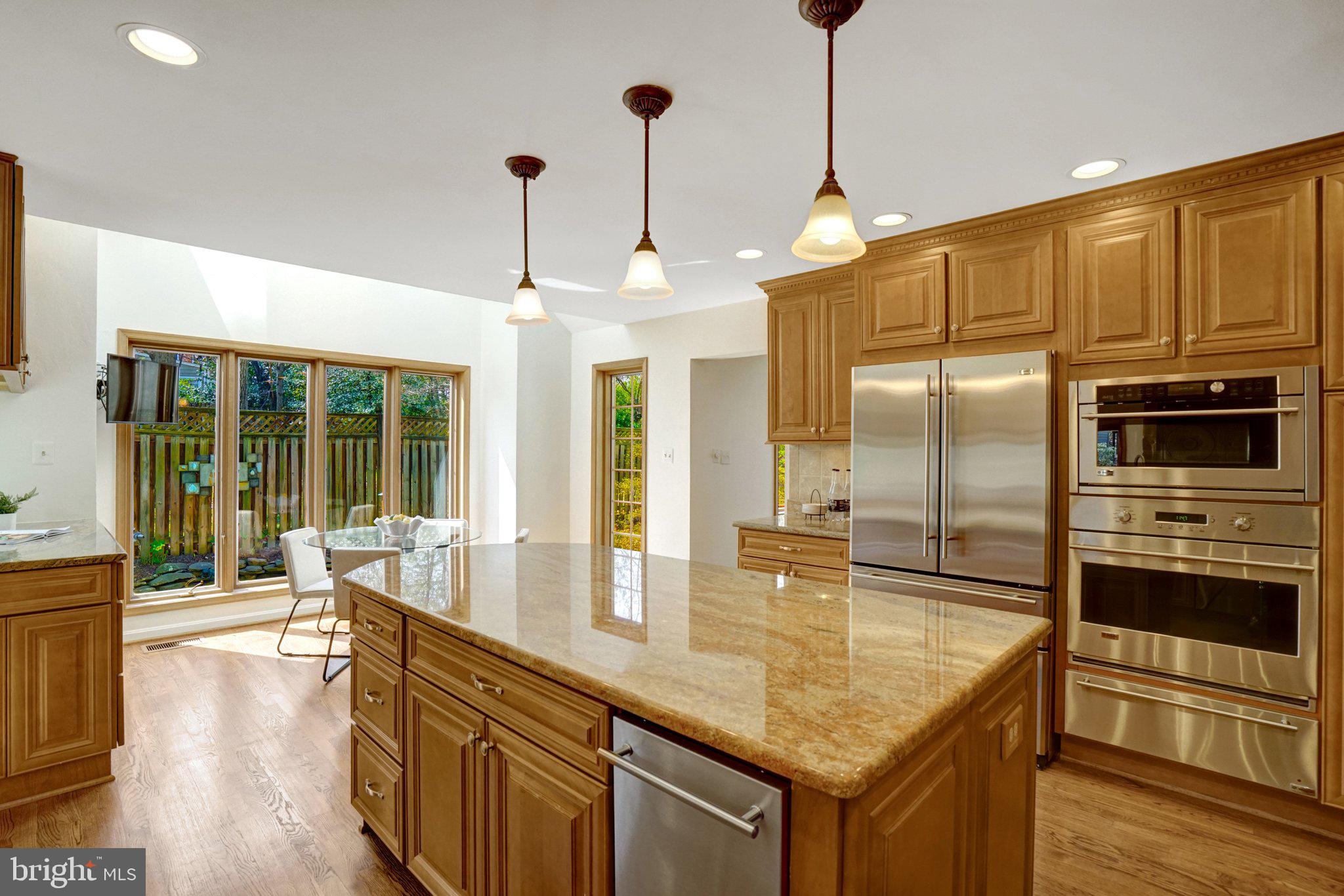 BROADMONT - Residential