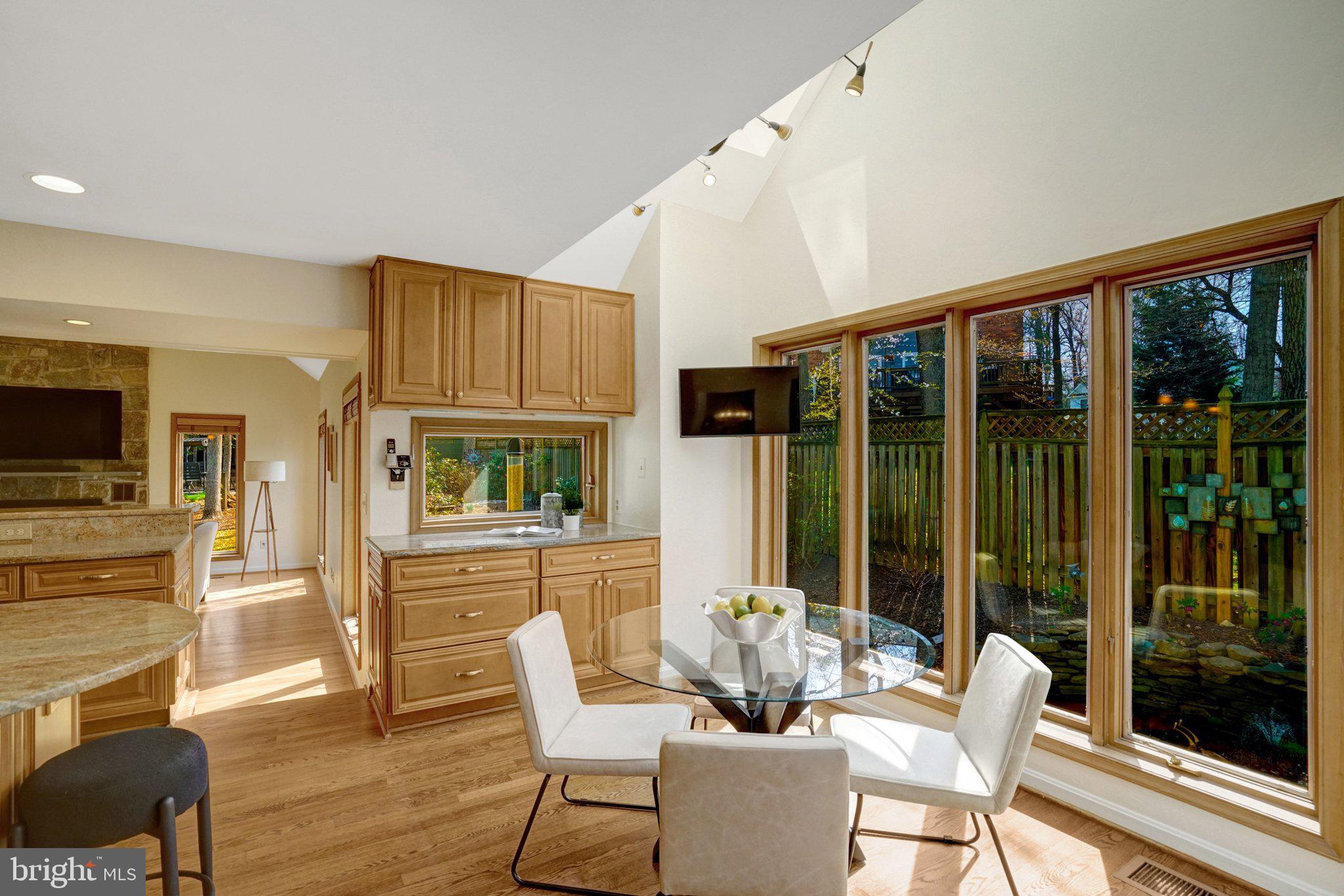 BROADMONT - Residential