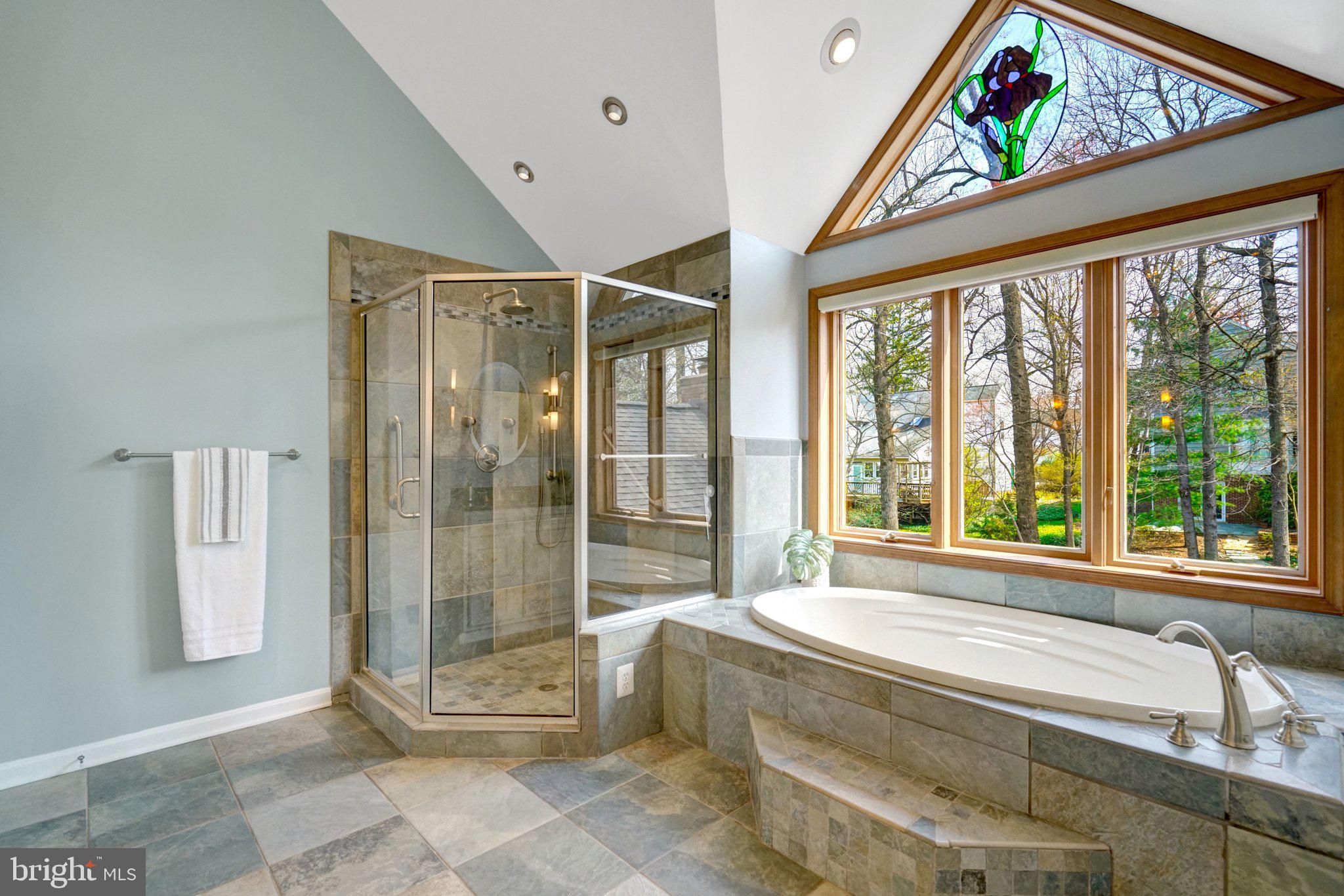 BROADMONT - Residential