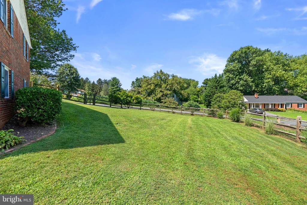 1014 Cliftonbrook Lane, Silver Spring, MD 20905