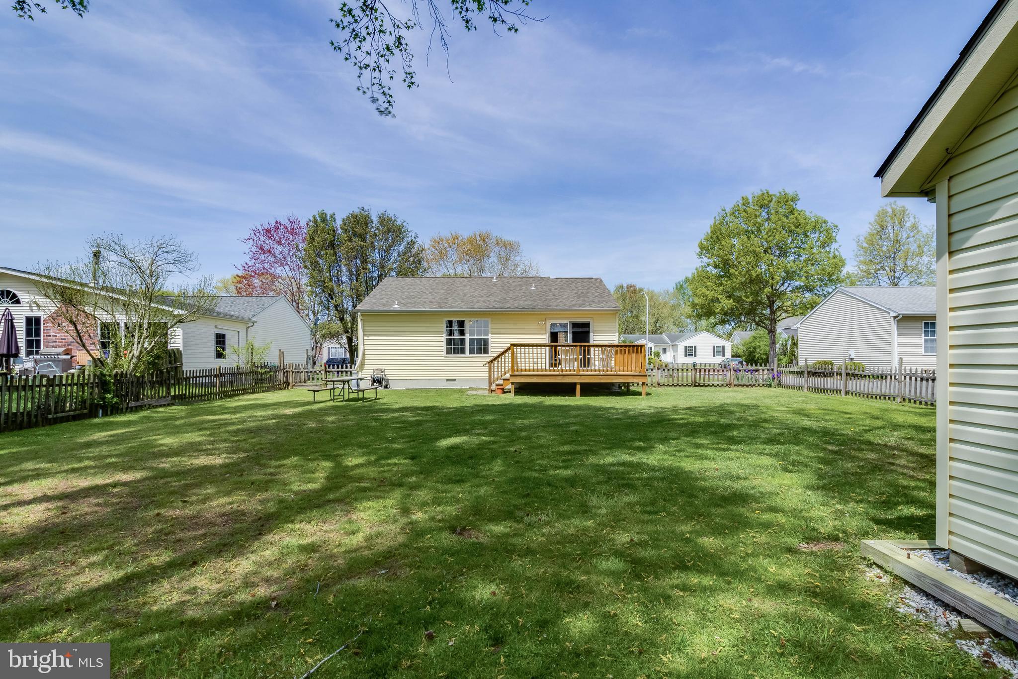 BUCKINGHAM ESTATES - Residential