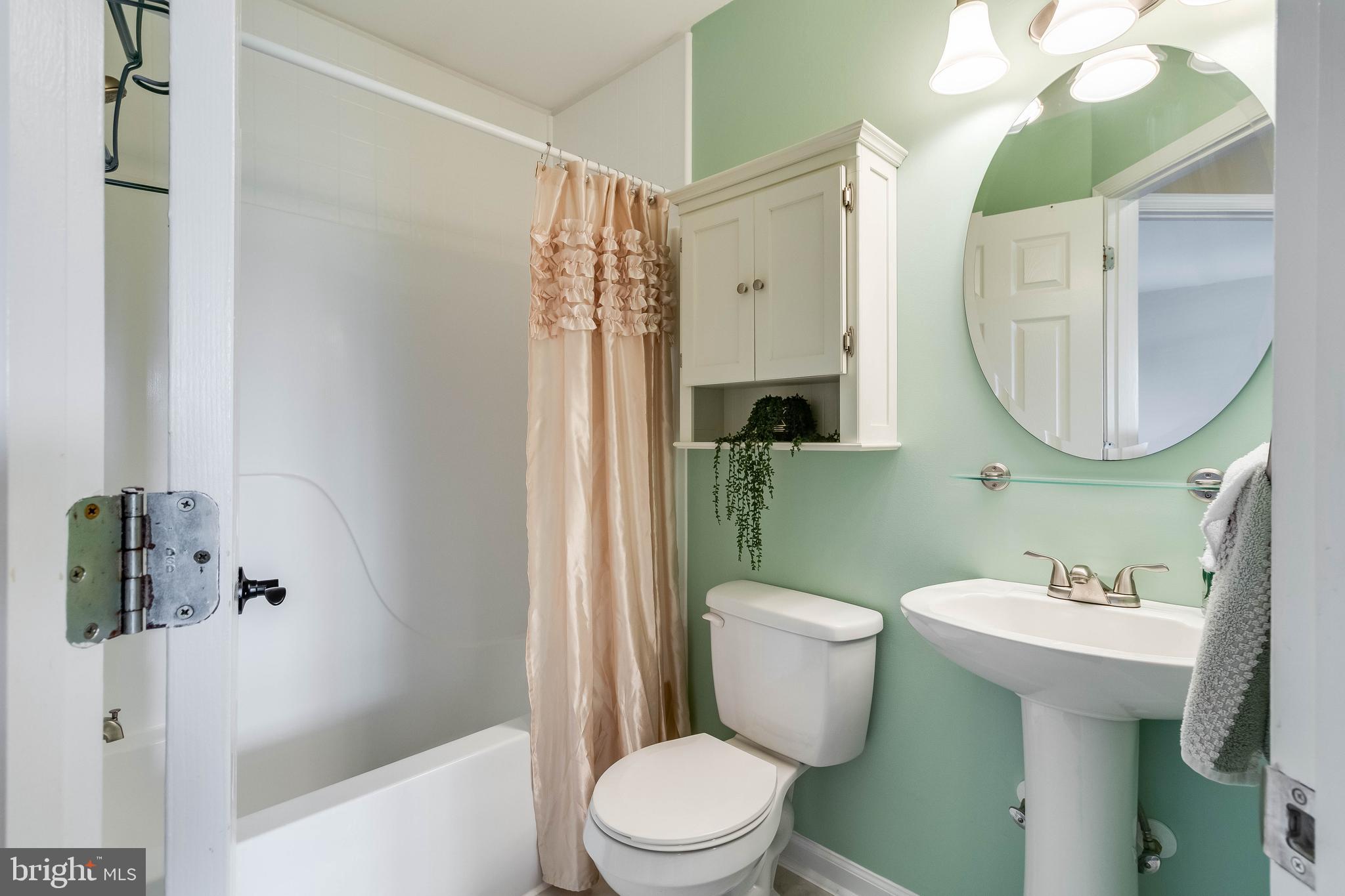 BUCKINGHAM ESTATES - Residential