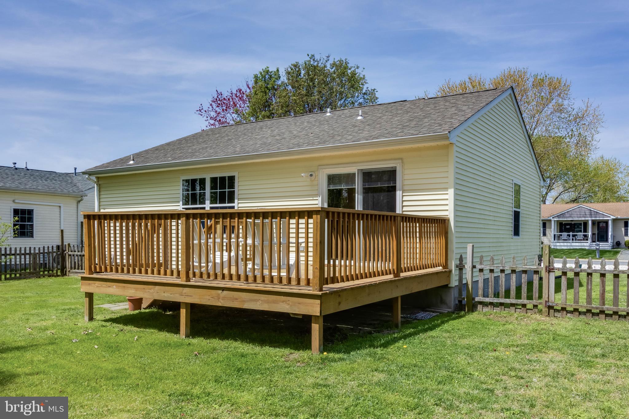 BUCKINGHAM ESTATES - Residential