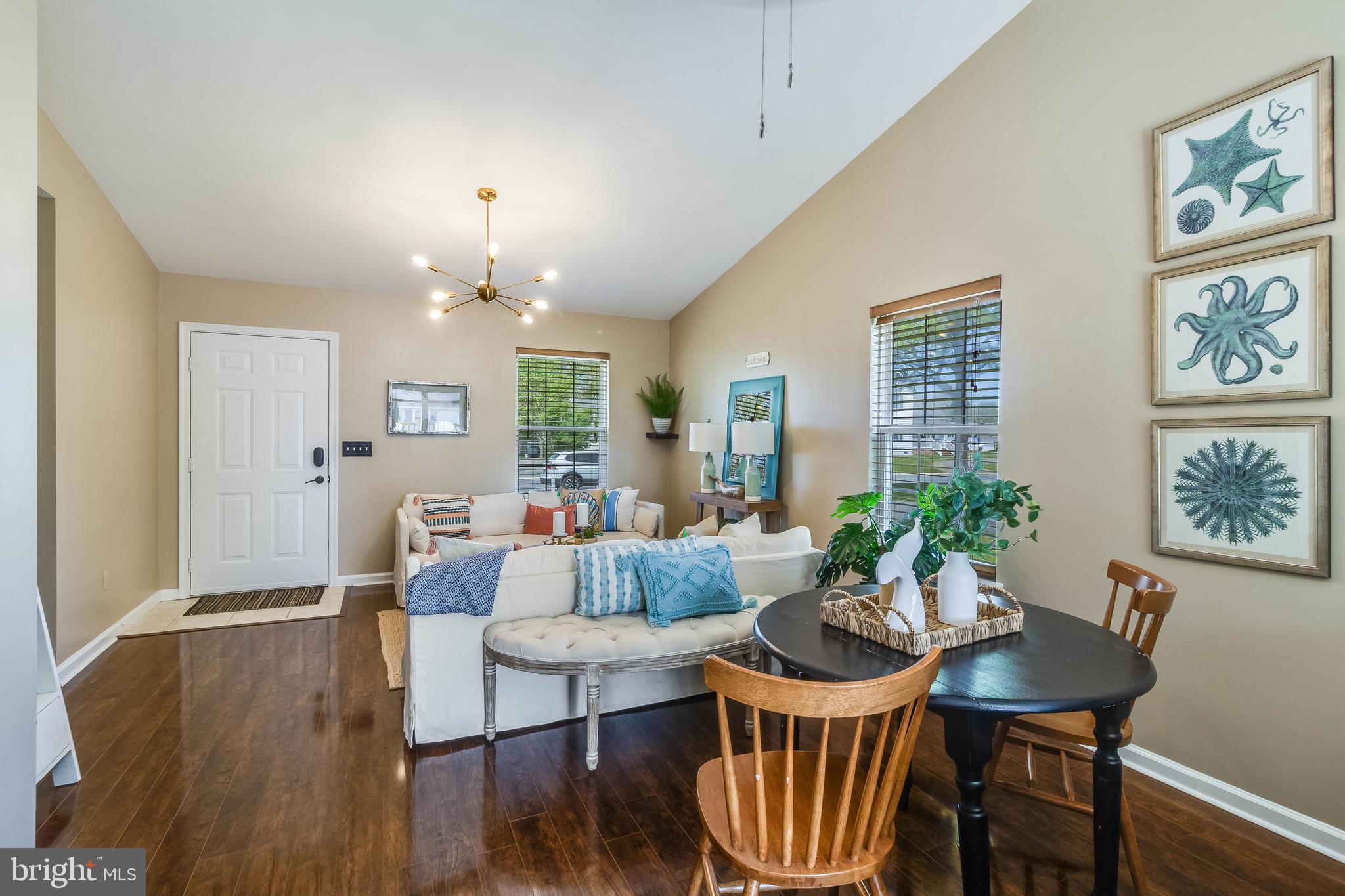 BUCKINGHAM ESTATES - Residential