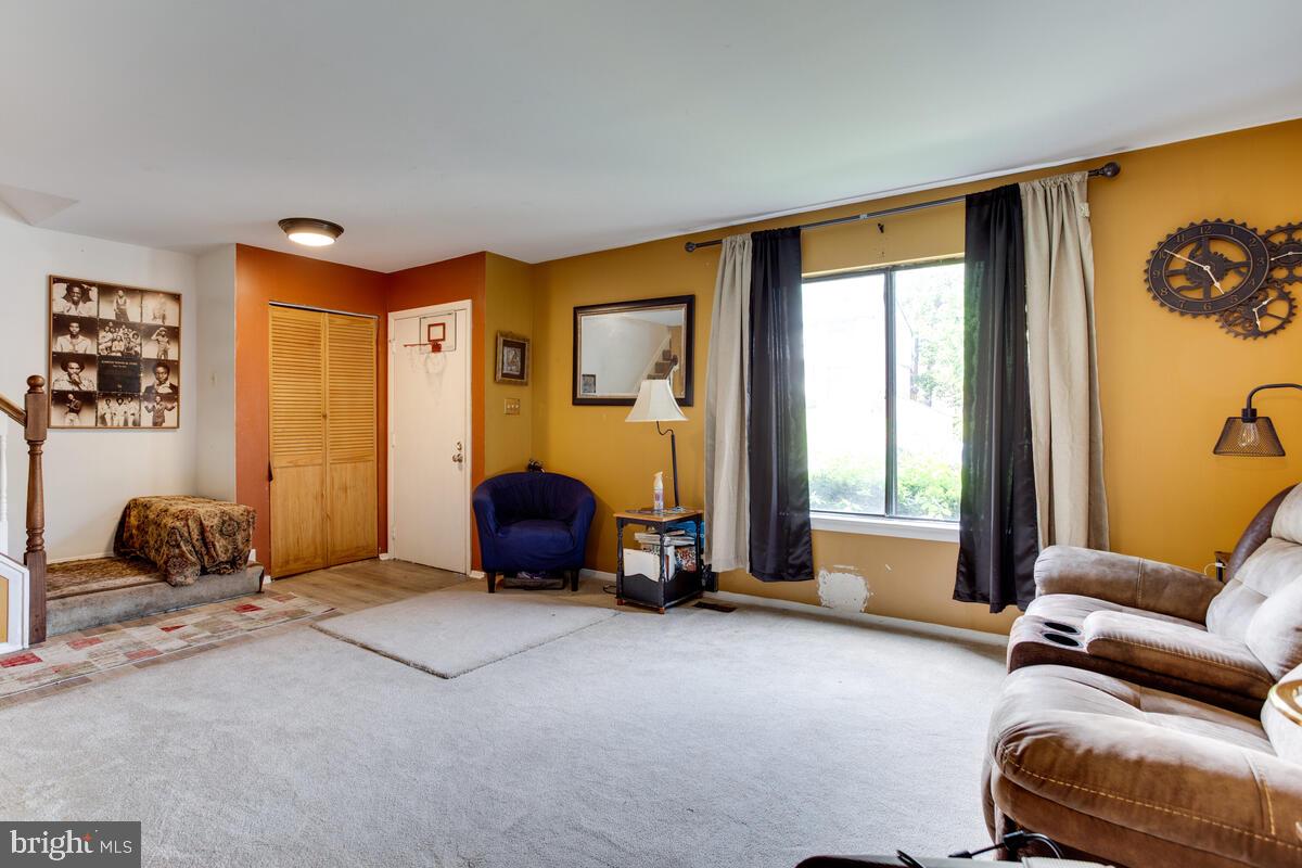 1214 HEARTWOOD COURT
