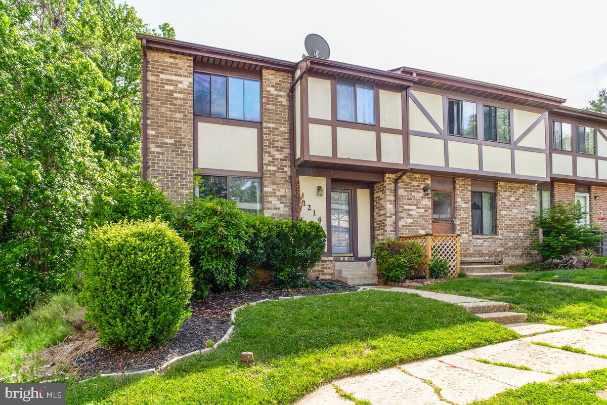 1214 HEARTWOOD COURT
