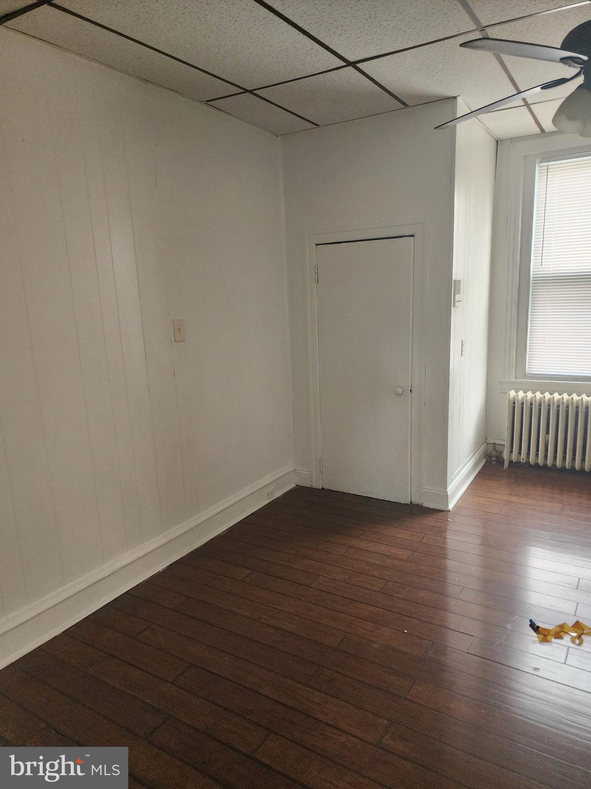 FRANKFORD - Commercial Sale