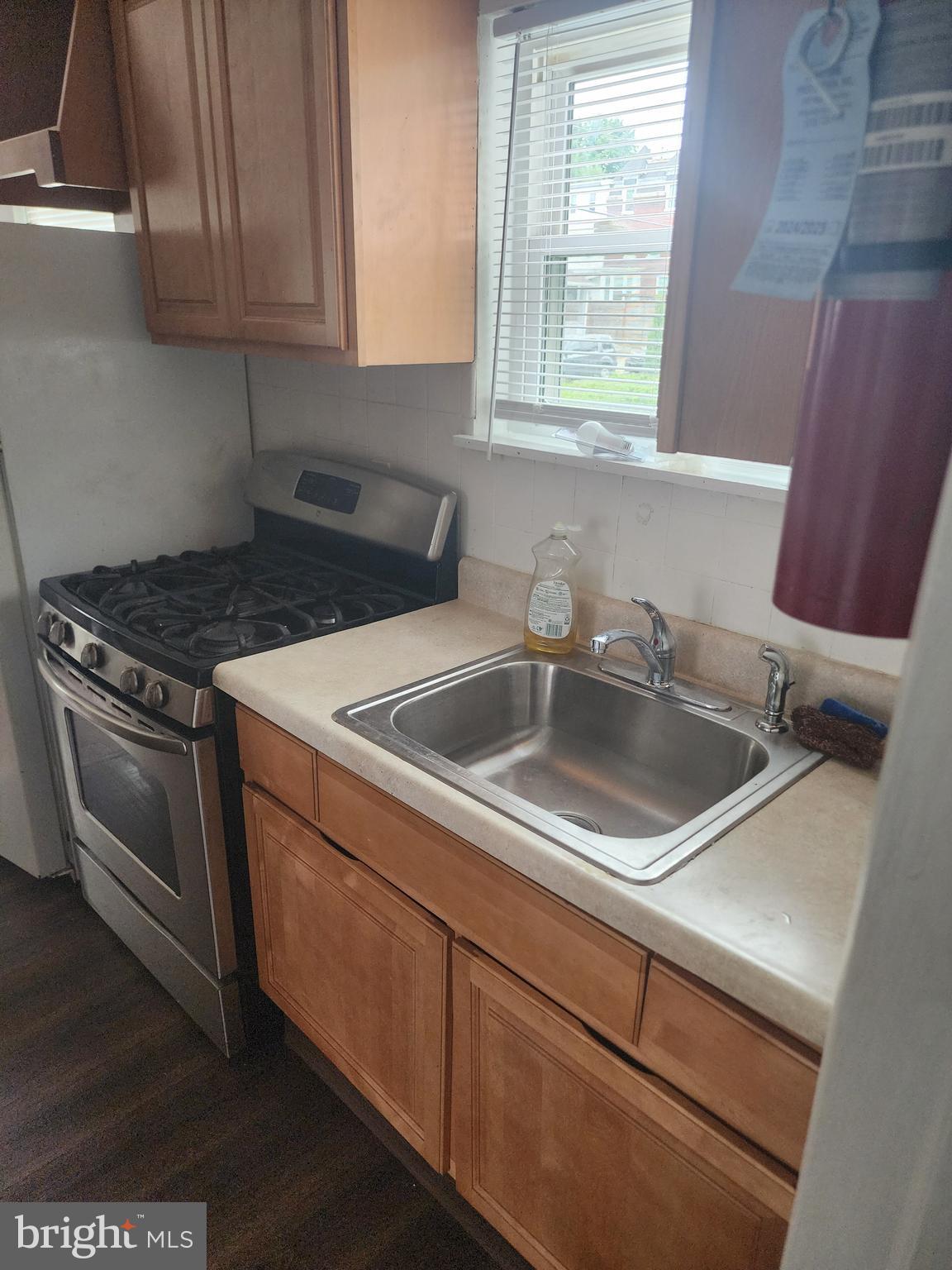 FRANKFORD - Commercial Sale