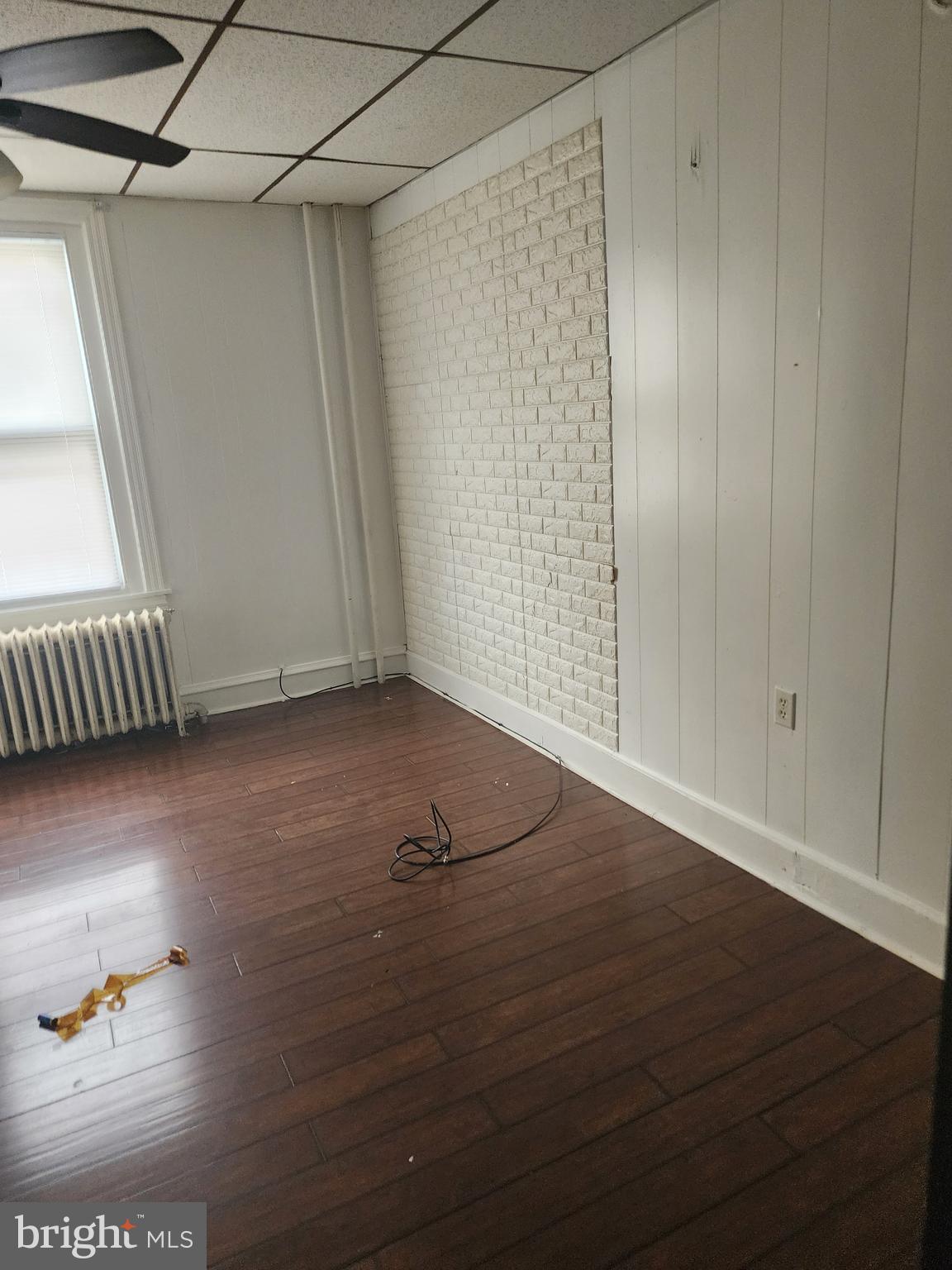 FRANKFORD - Commercial Sale