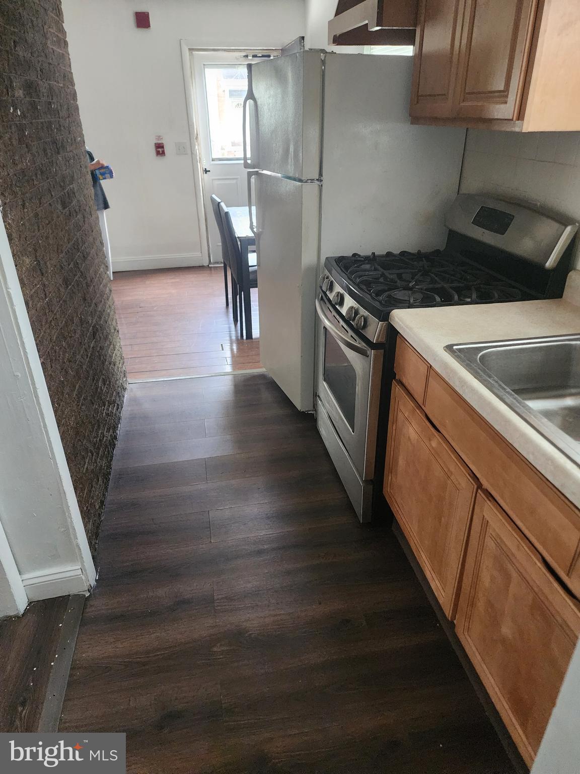 FRANKFORD - Commercial Sale