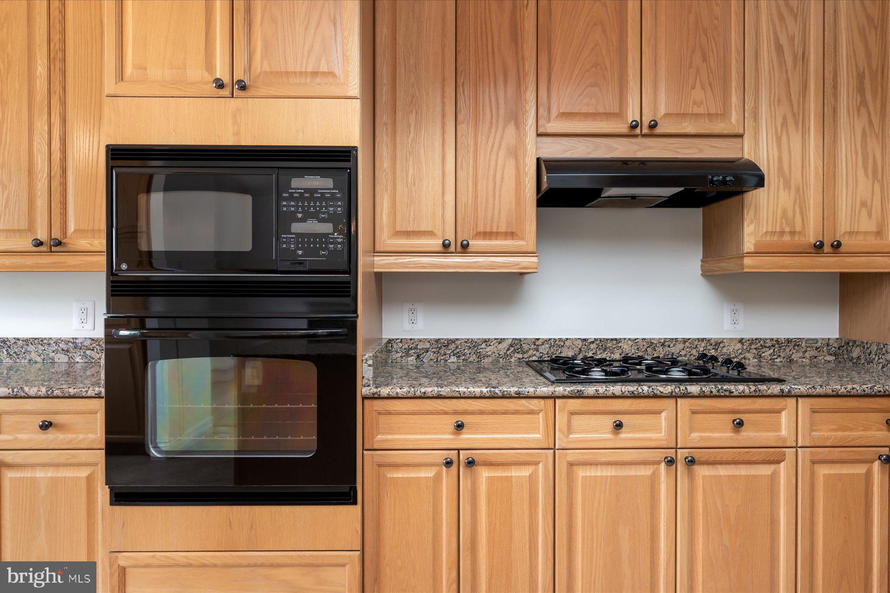 THE RESERVE AT HERITAGE HARBOUR - Residential