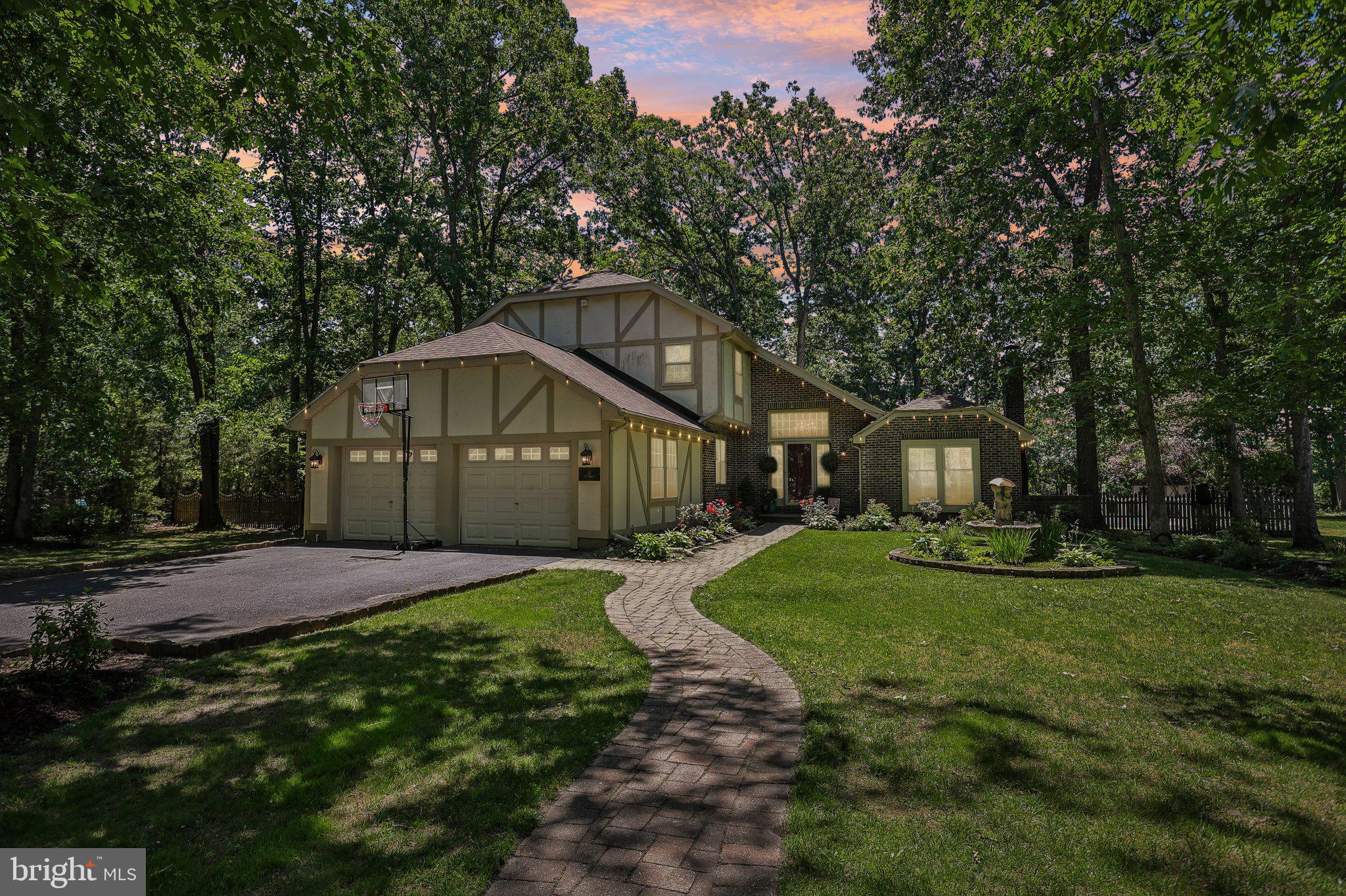 10 WINFIELD DRIVE