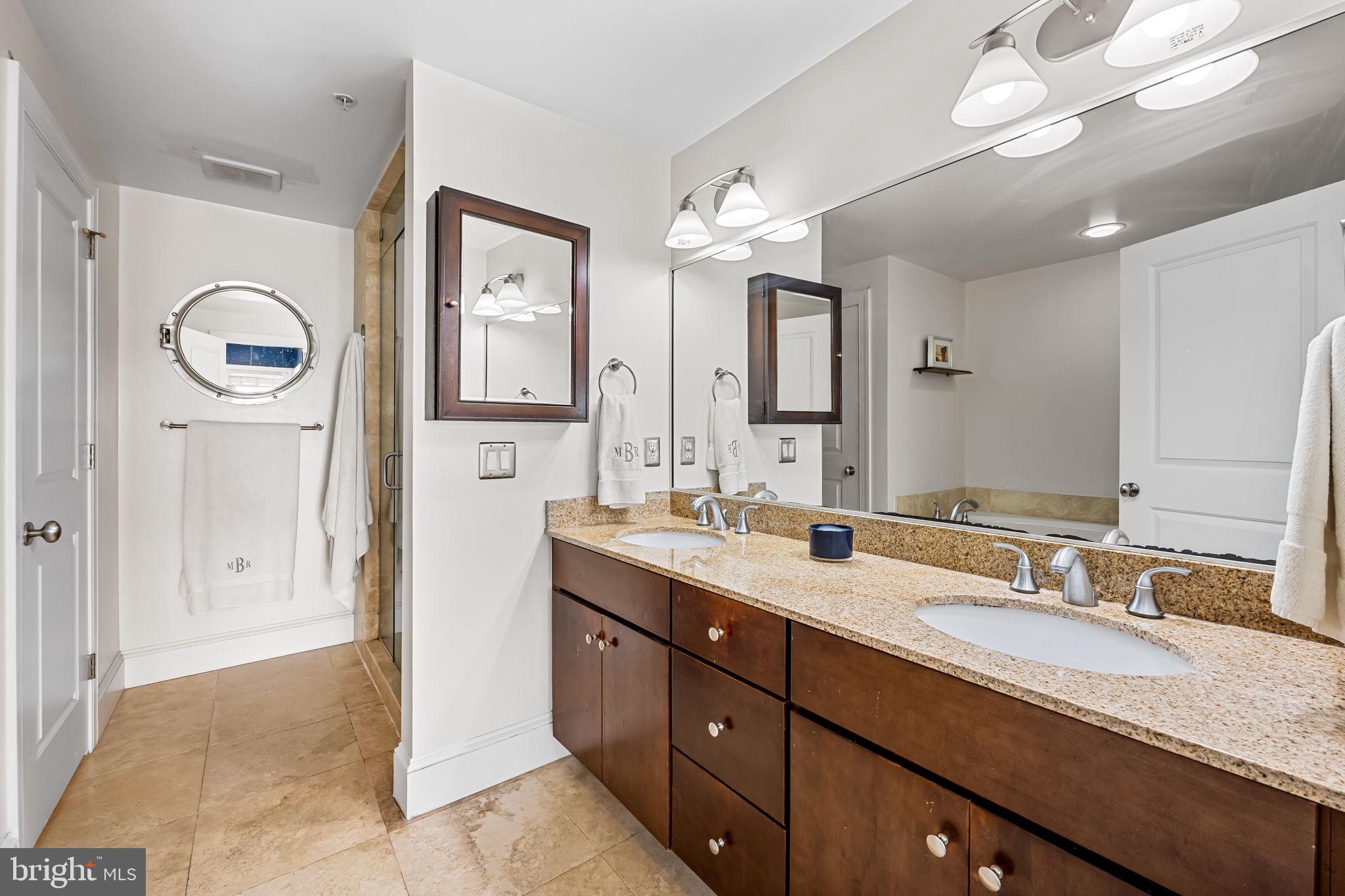 LOCUST POINT - Residential