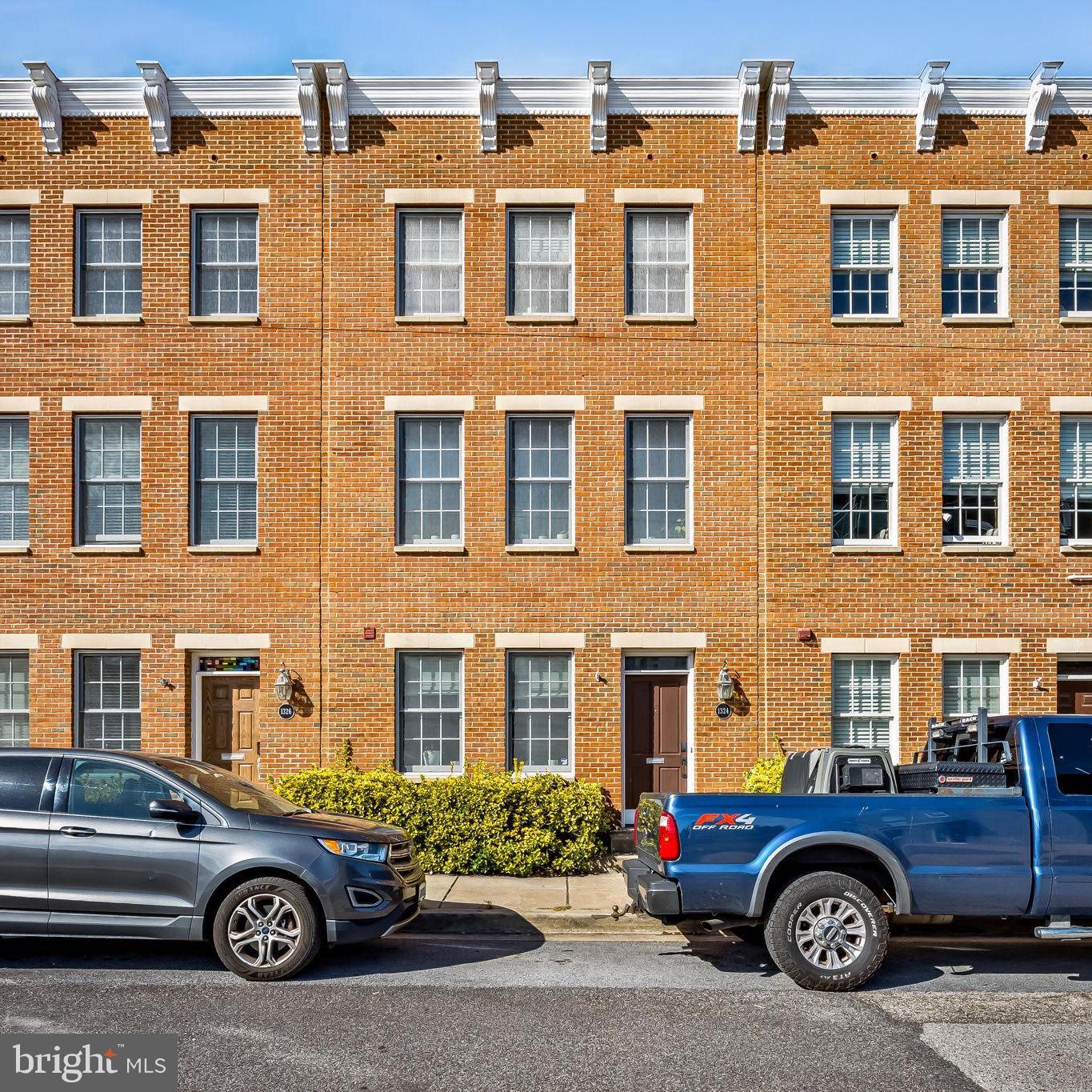 LOCUST POINT - Residential