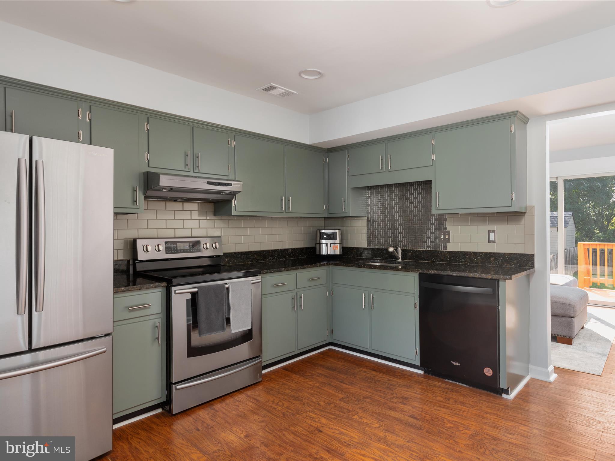 LAKEVIEW VILLAGE - Residential