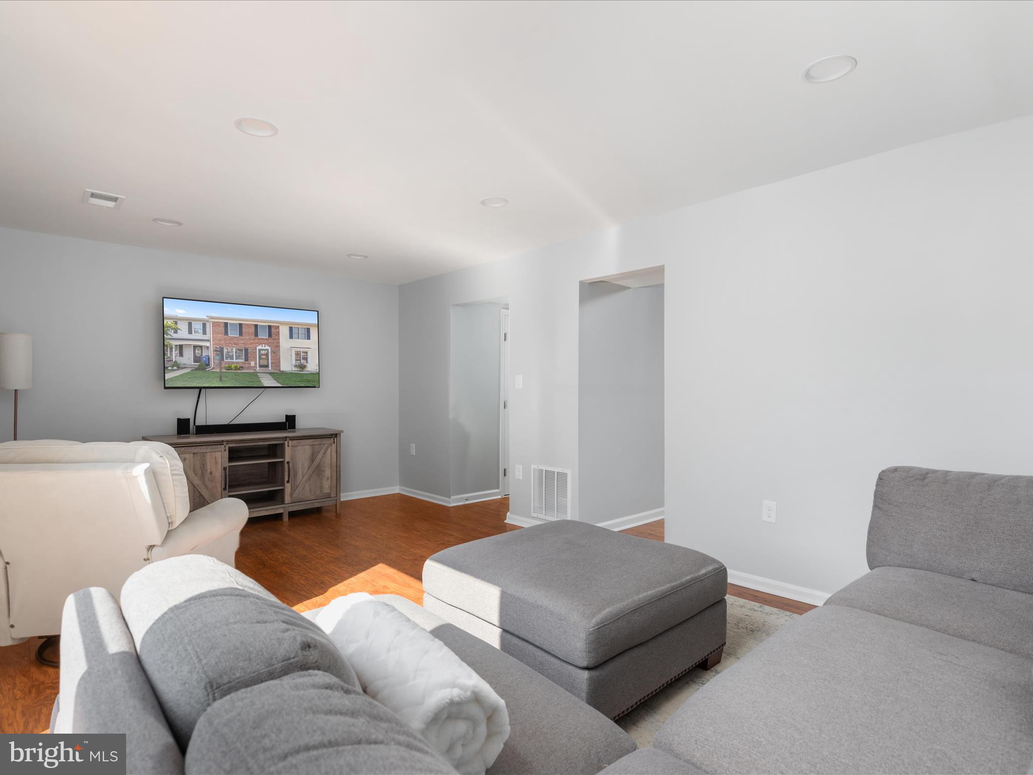 LAKEVIEW VILLAGE - Residential