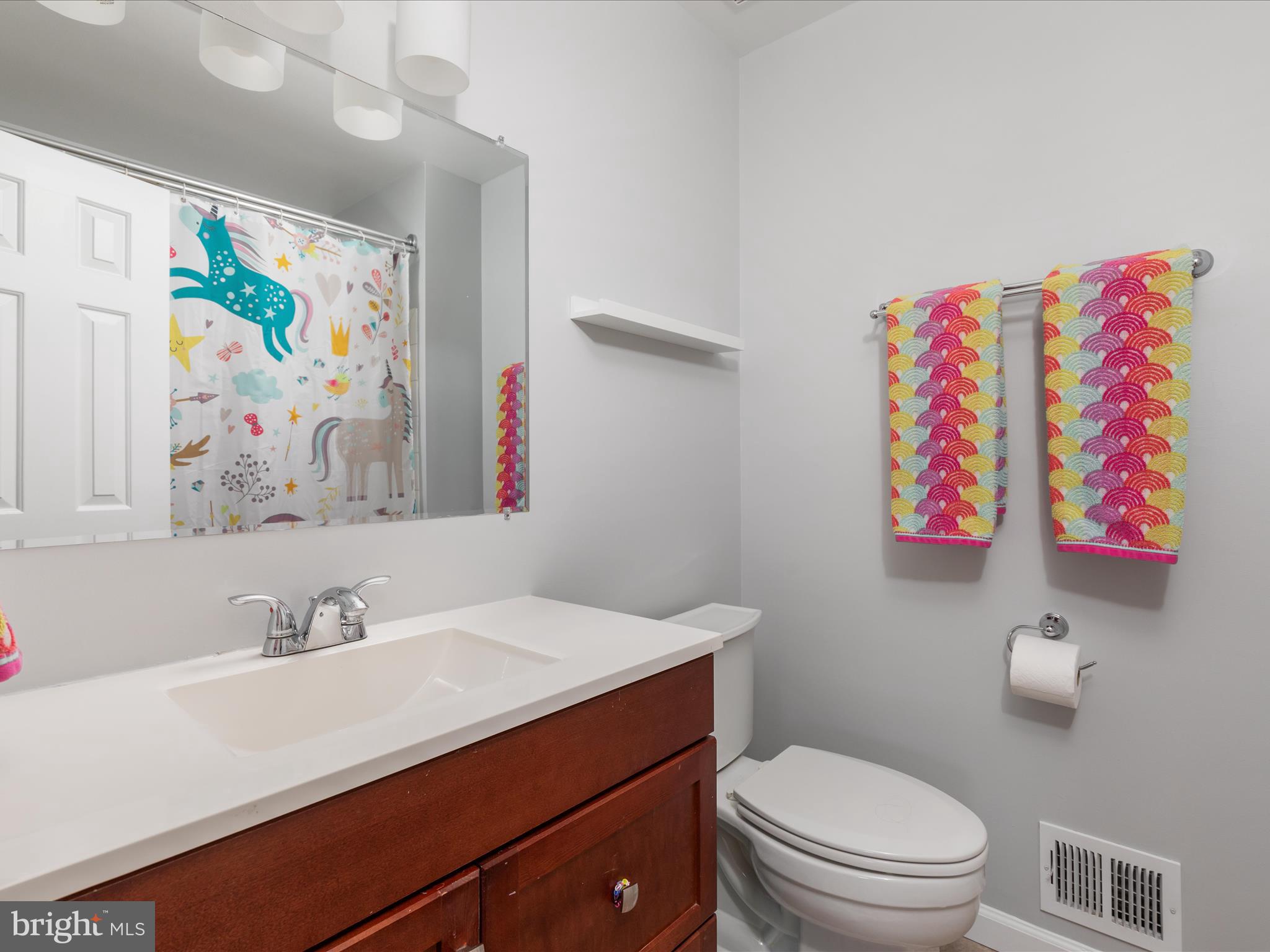 LAKEVIEW VILLAGE - Residential