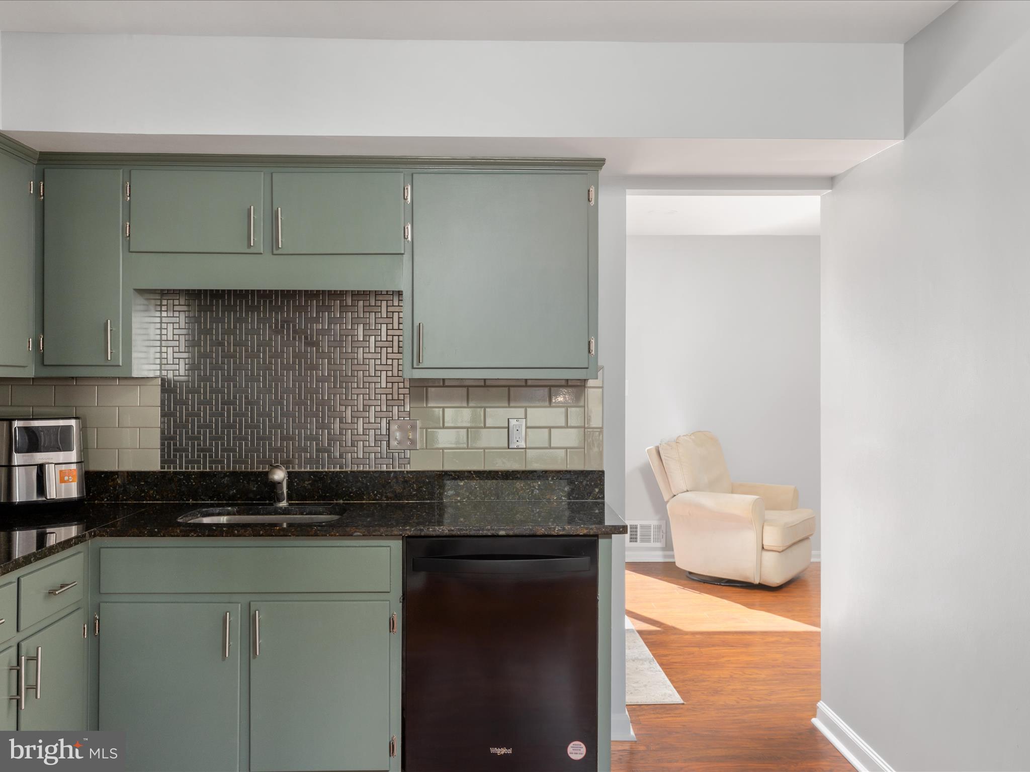 LAKEVIEW VILLAGE - Residential