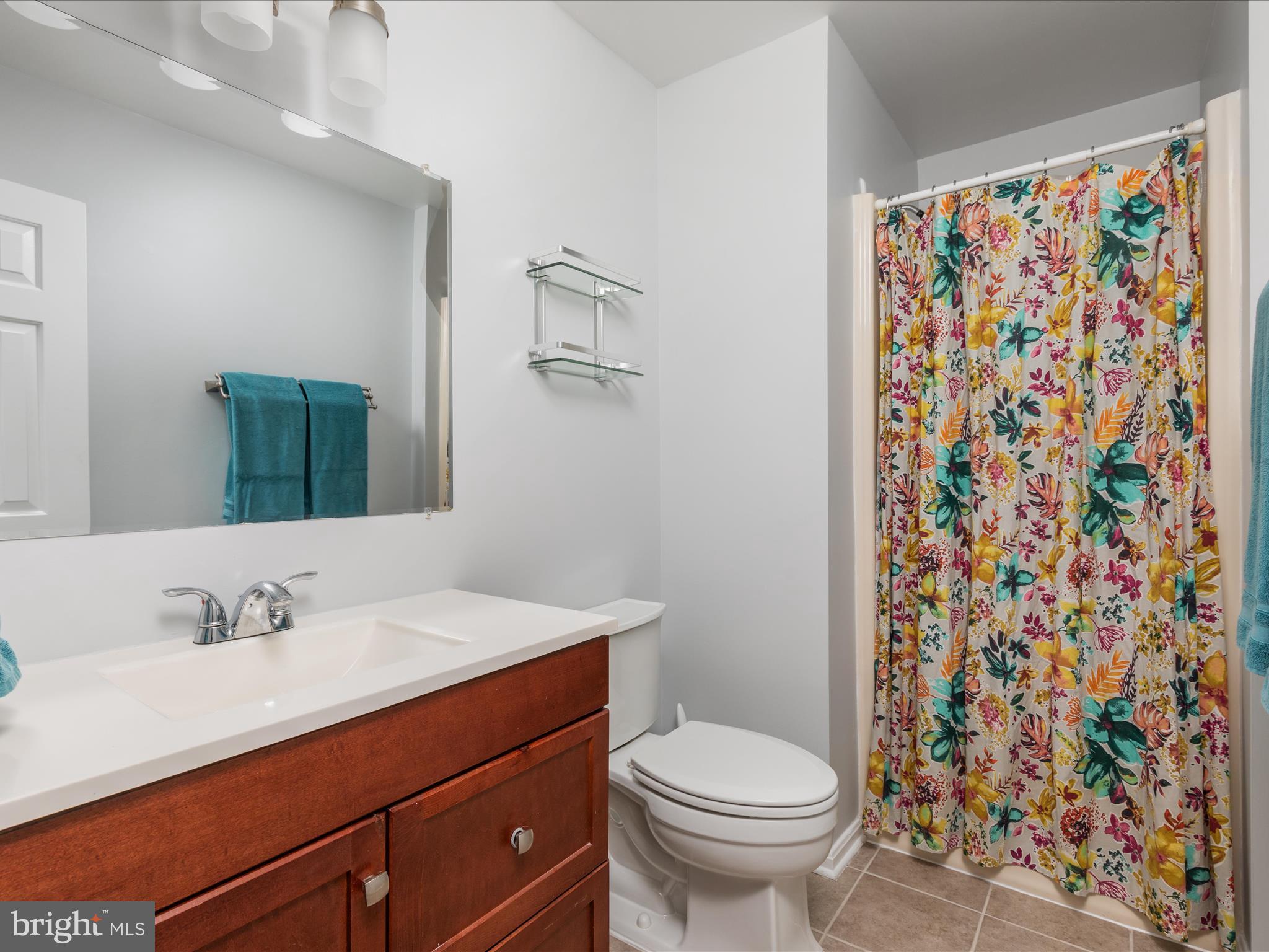 LAKEVIEW VILLAGE - Residential