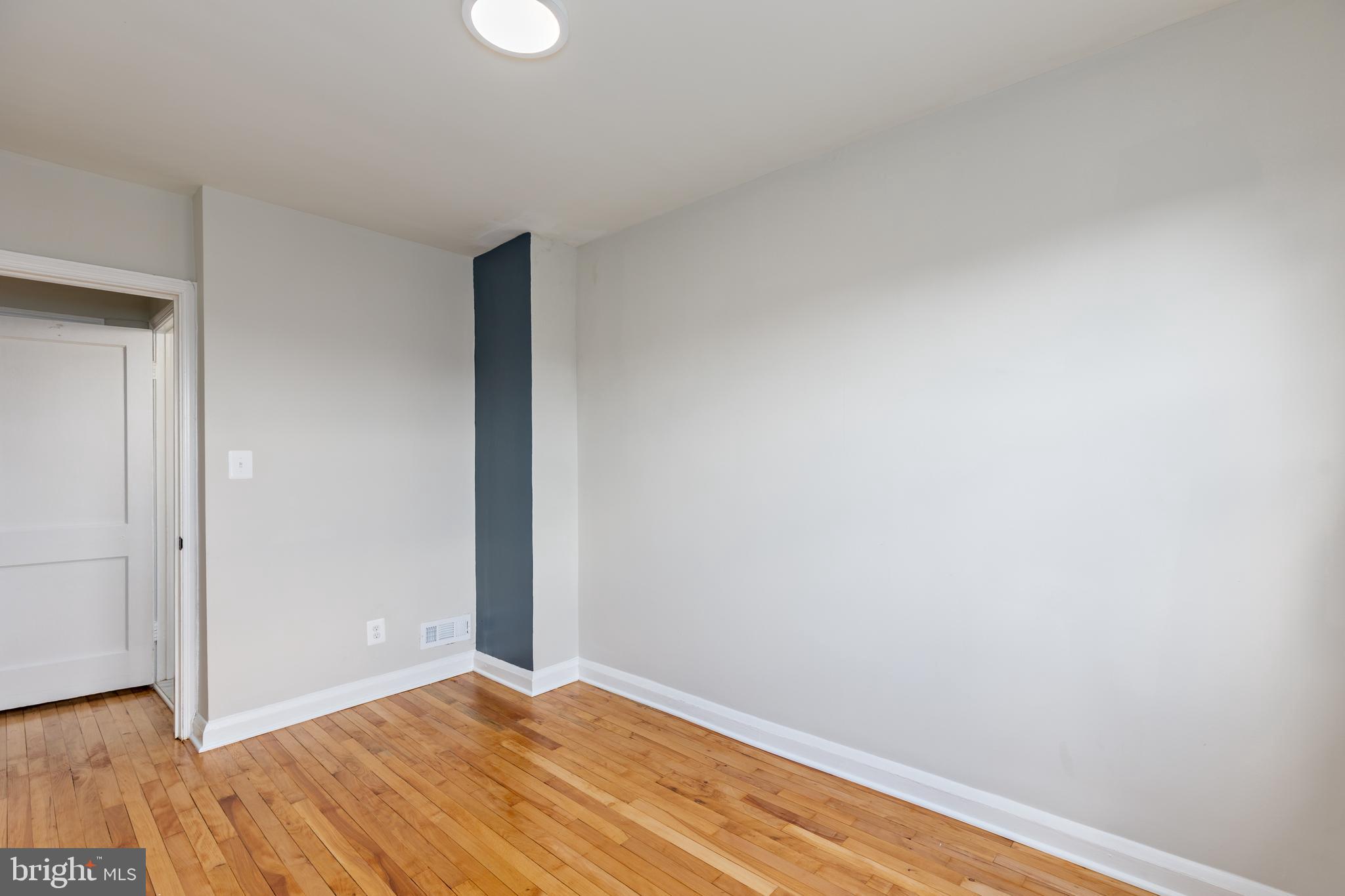 DUNDALK VILLAGE - Residential