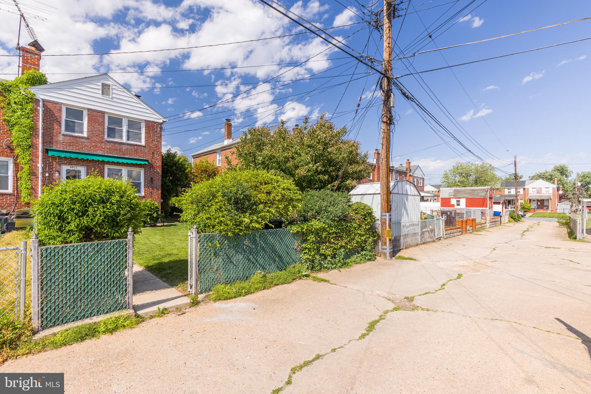 DUNDALK VILLAGE - Residential