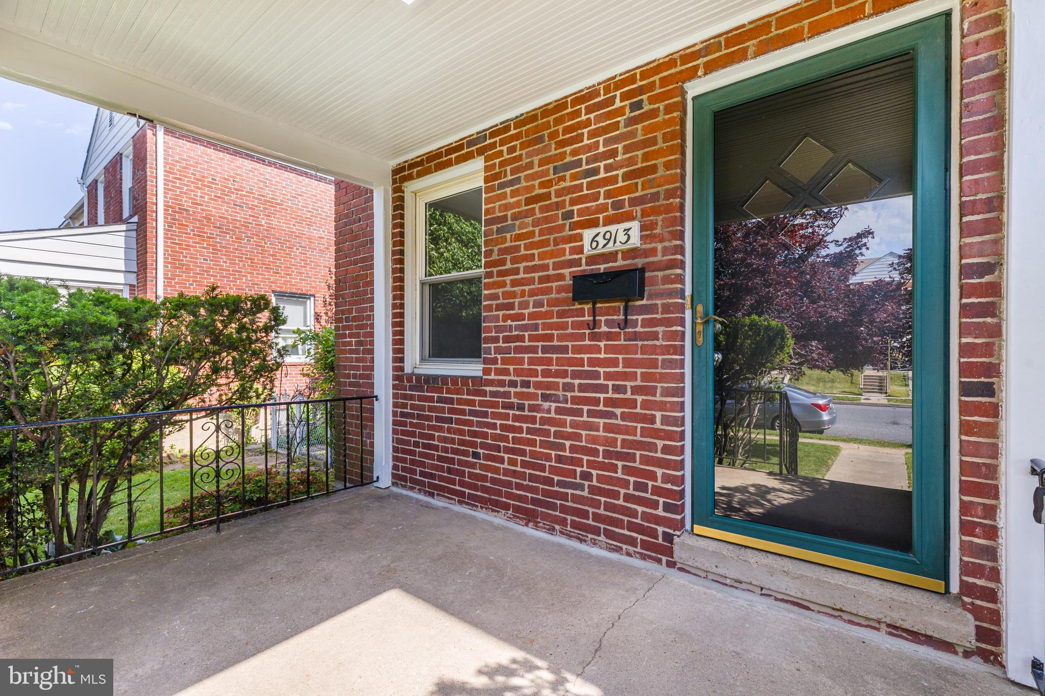DUNDALK VILLAGE - Residential