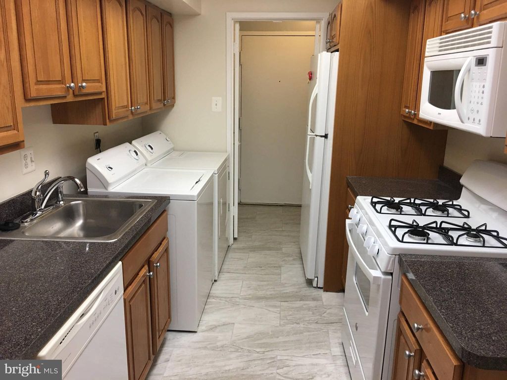 Photo of 10241 Prince Place #27-T3, UPPER MARLBORO, MD 20774 (MLS # MDPG2179526)