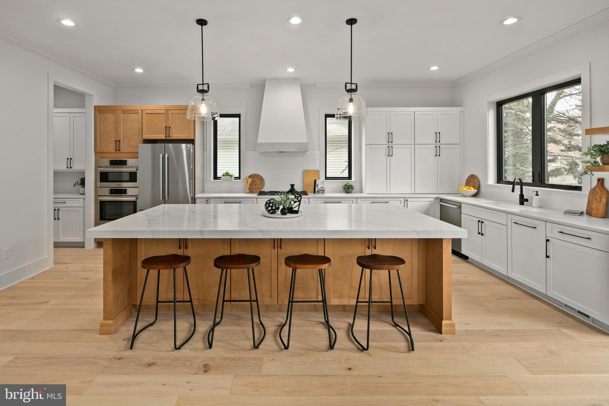 126 S HIGHLAND STREET