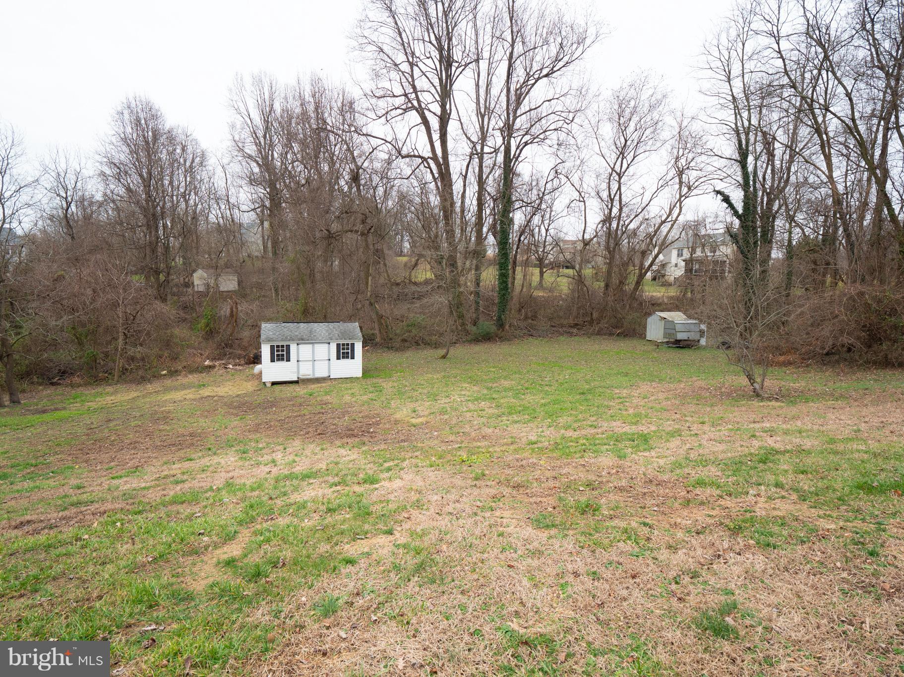 TRACYS LANDING - Residential