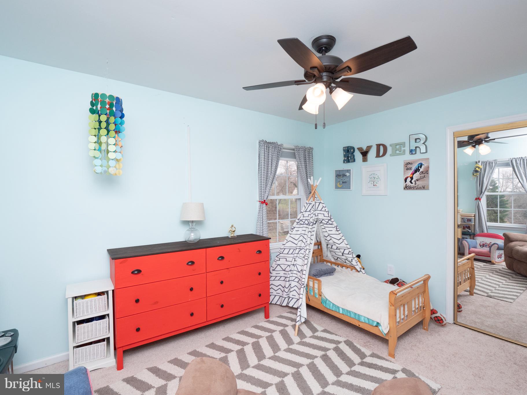 TRACYS LANDING - Residential