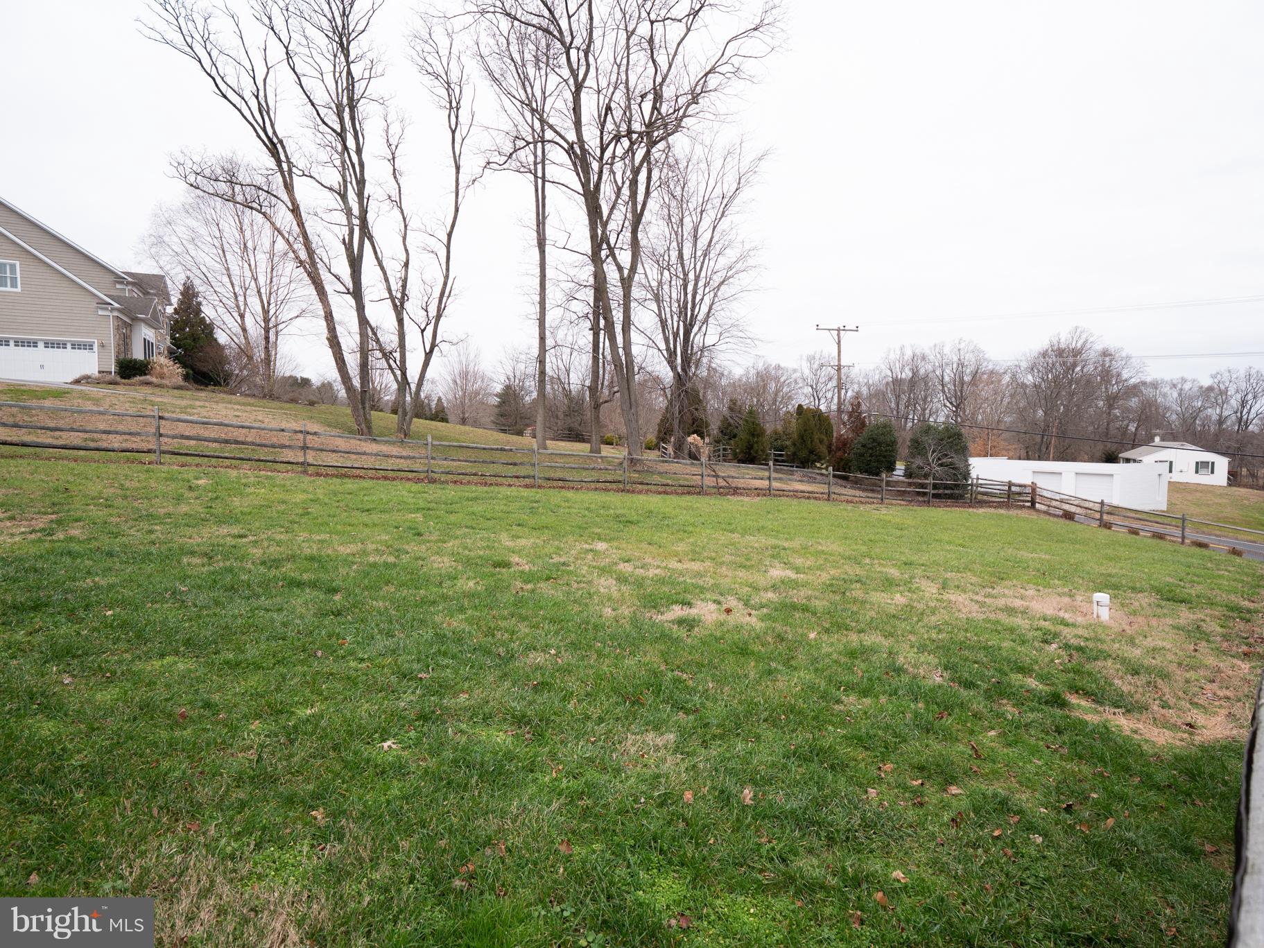 TRACYS LANDING - Residential