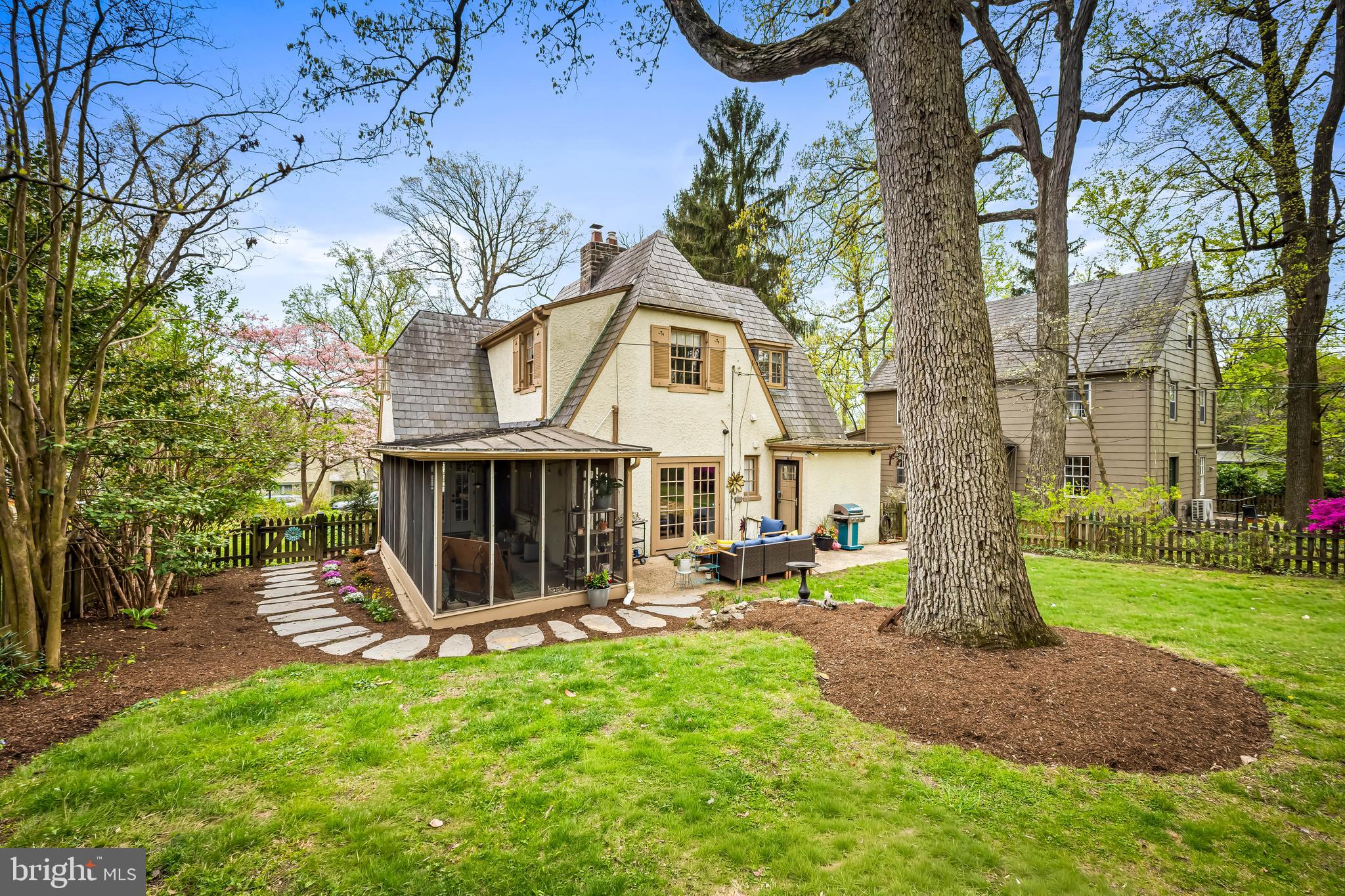 GREATER HOMELAND HISTORIC DISTRICT - Residential