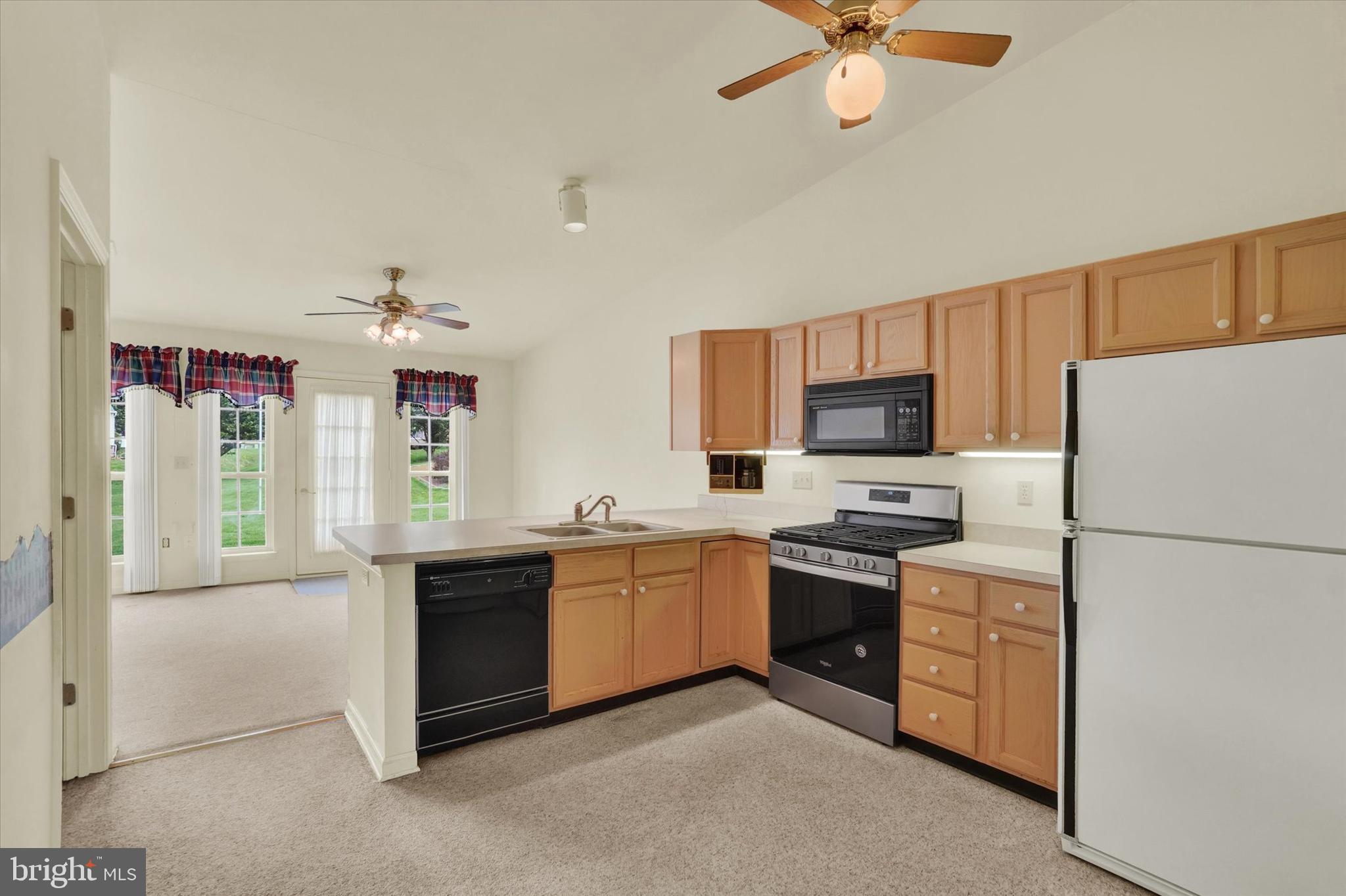 GOLDEN VILLAS - Residential