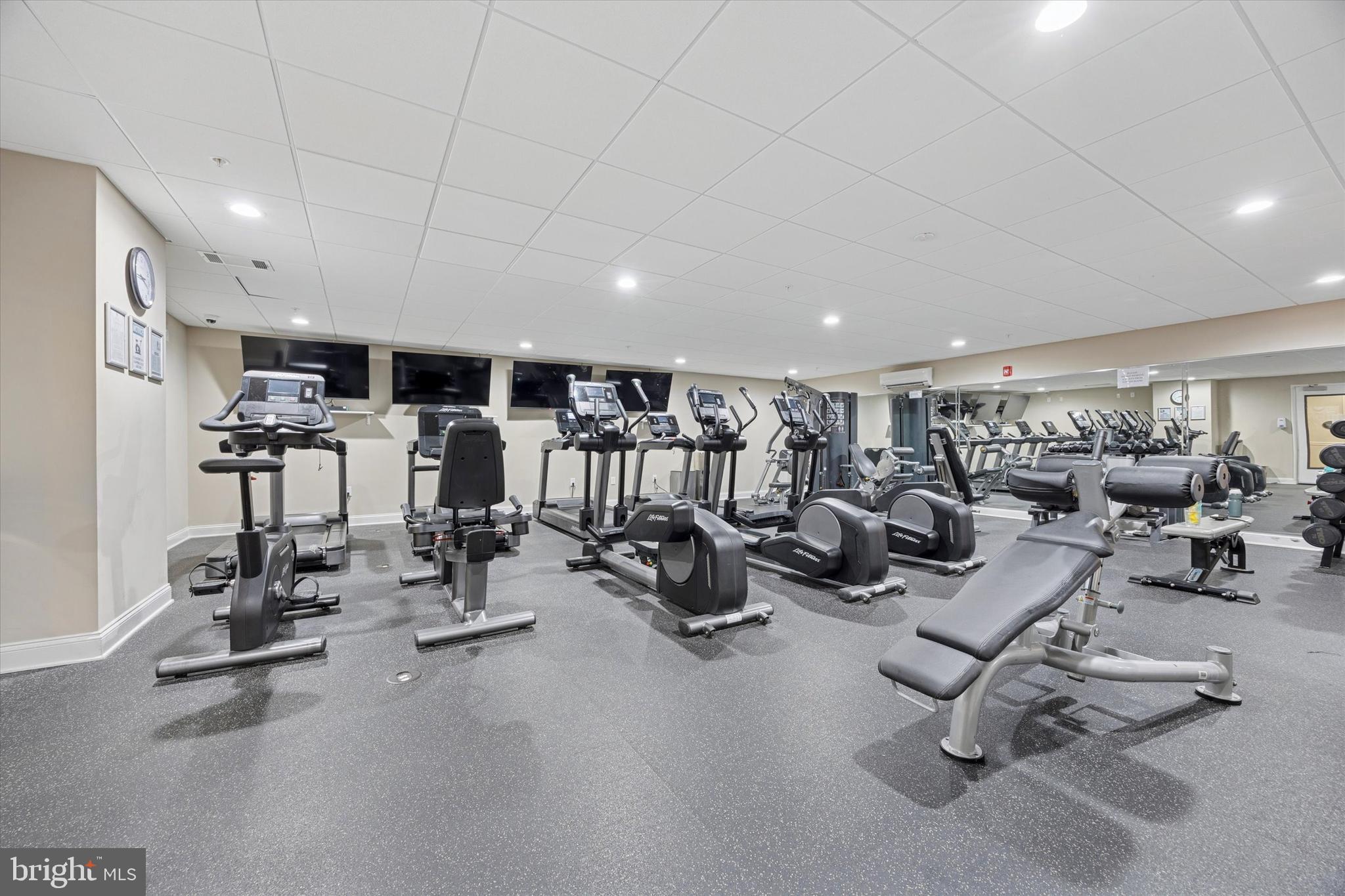 THE GRANDE AT RIVERVIEW - Residential