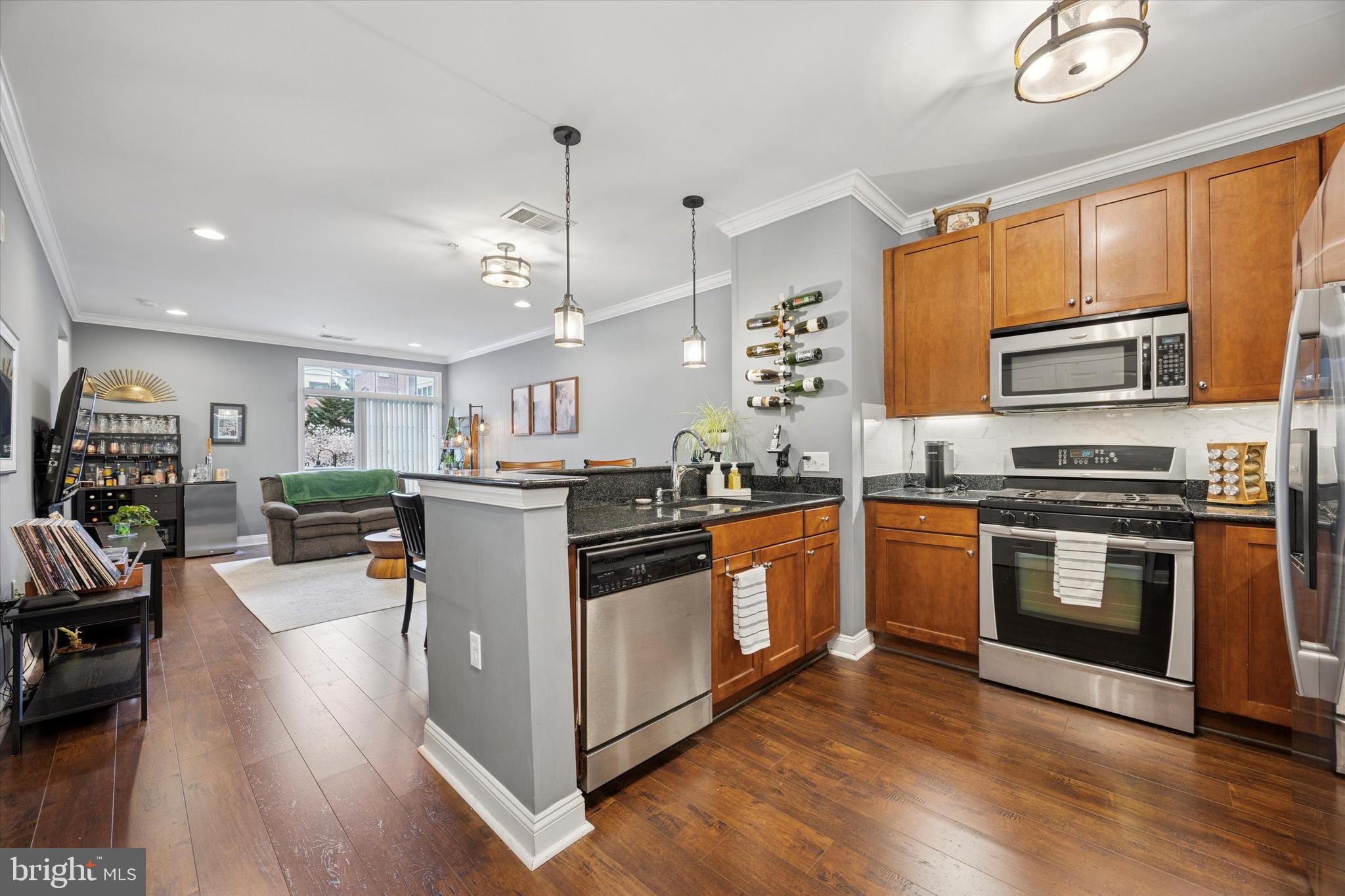 THE GRANDE AT RIVERVIEW - Residential