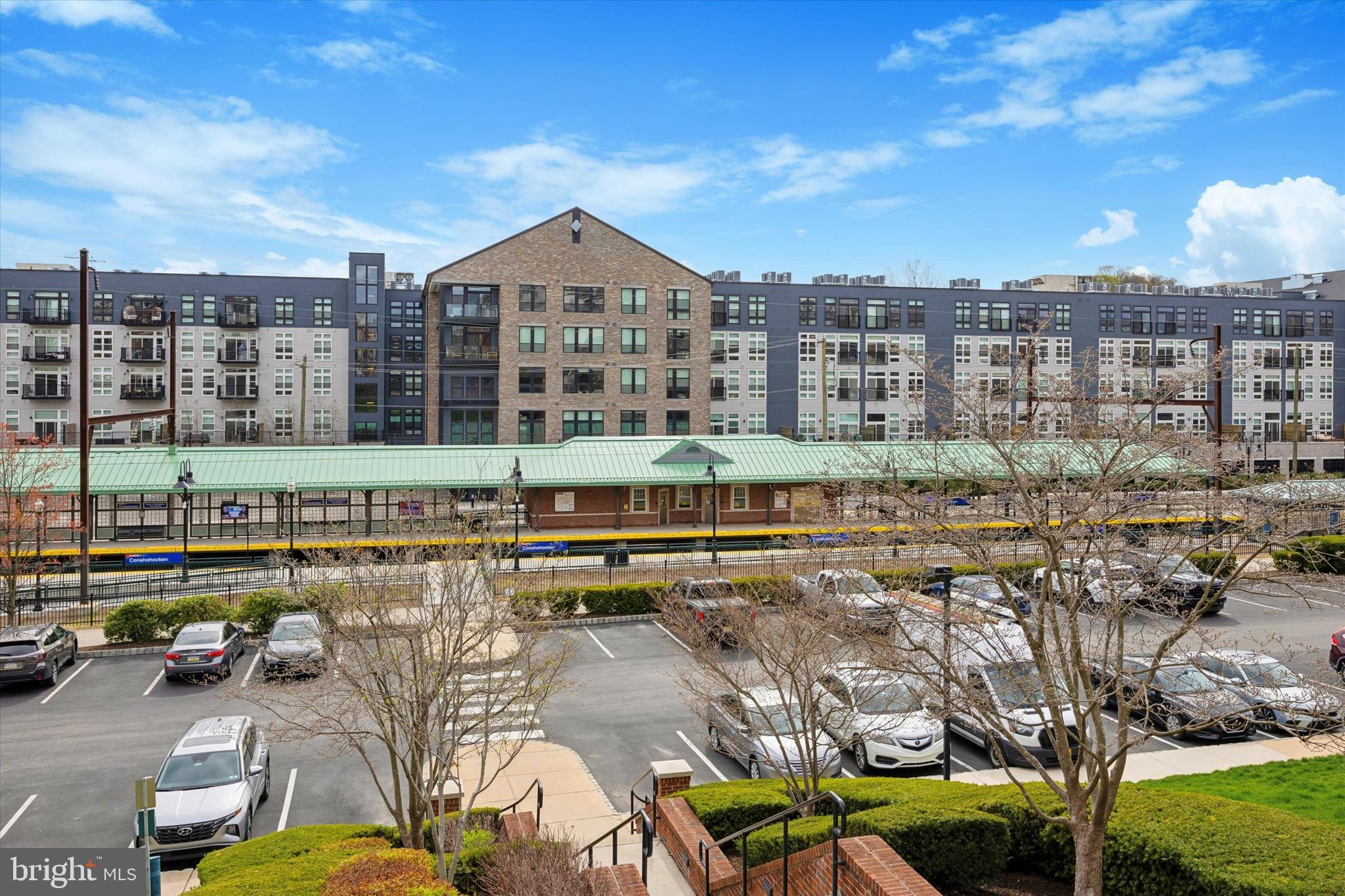 THE GRANDE AT RIVERVIEW - Residential