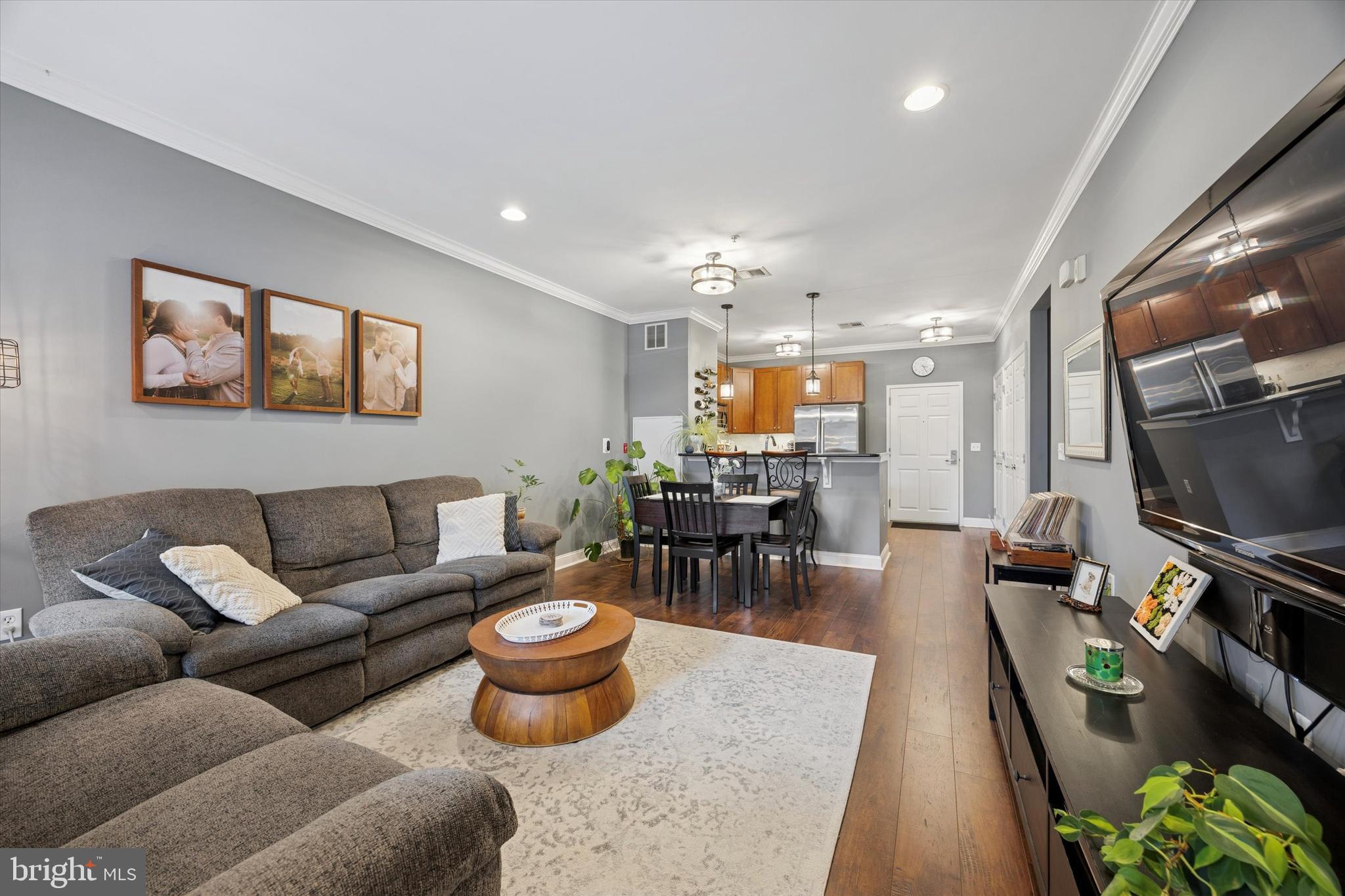 THE GRANDE AT RIVERVIEW - Residential