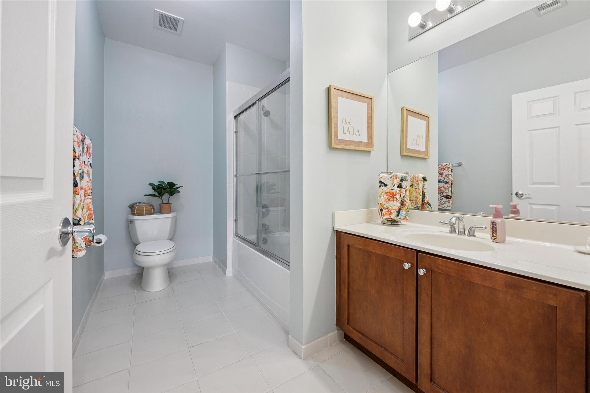 THE GRANDE AT RIVERVIEW - Residential