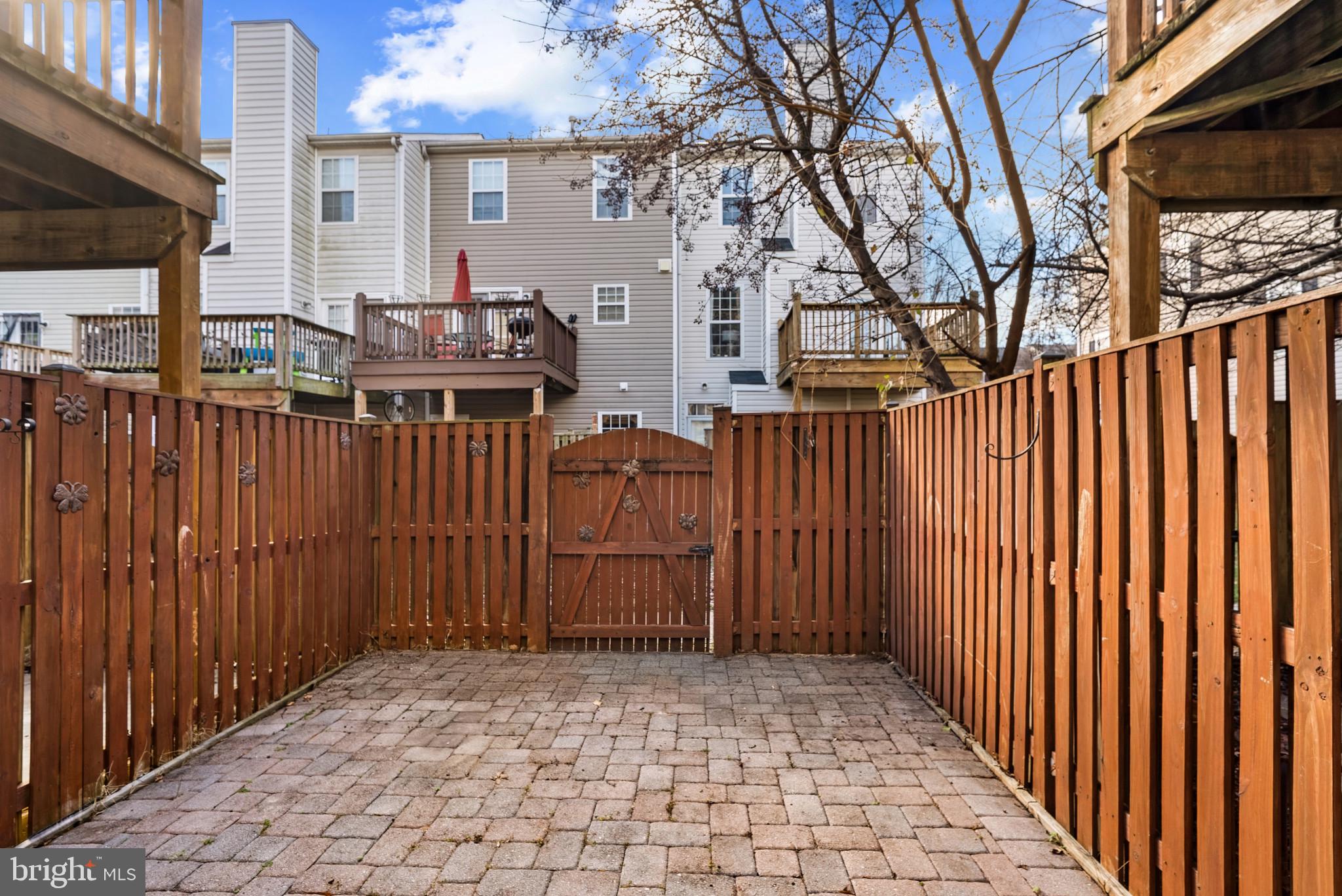 WELLFLEET MEWS - Residential